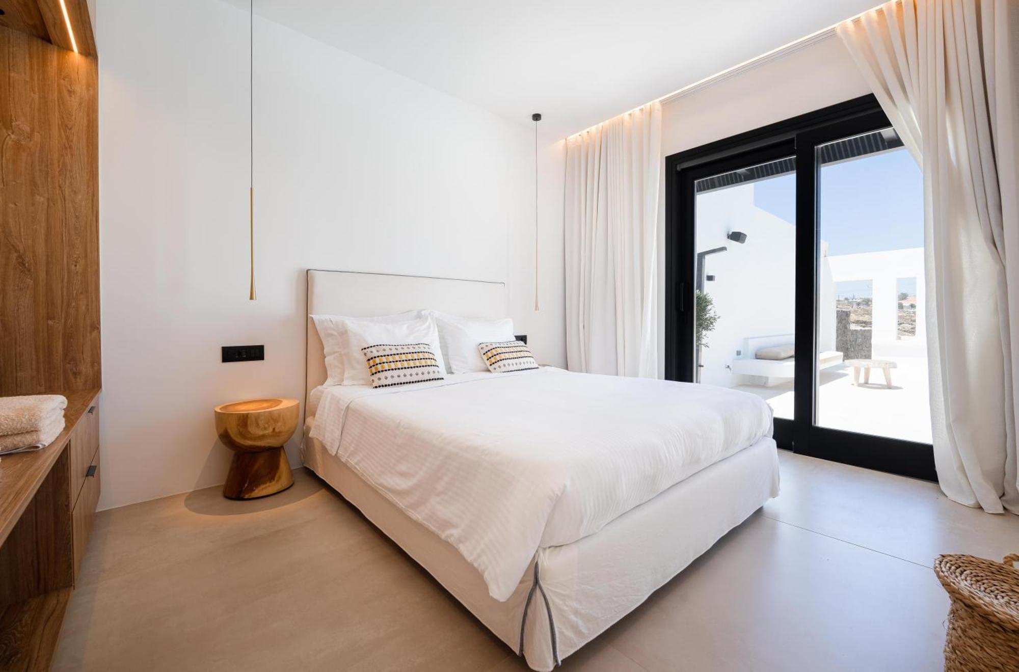 Mykonos Villa, Luxe Escape With Private Pool Villa