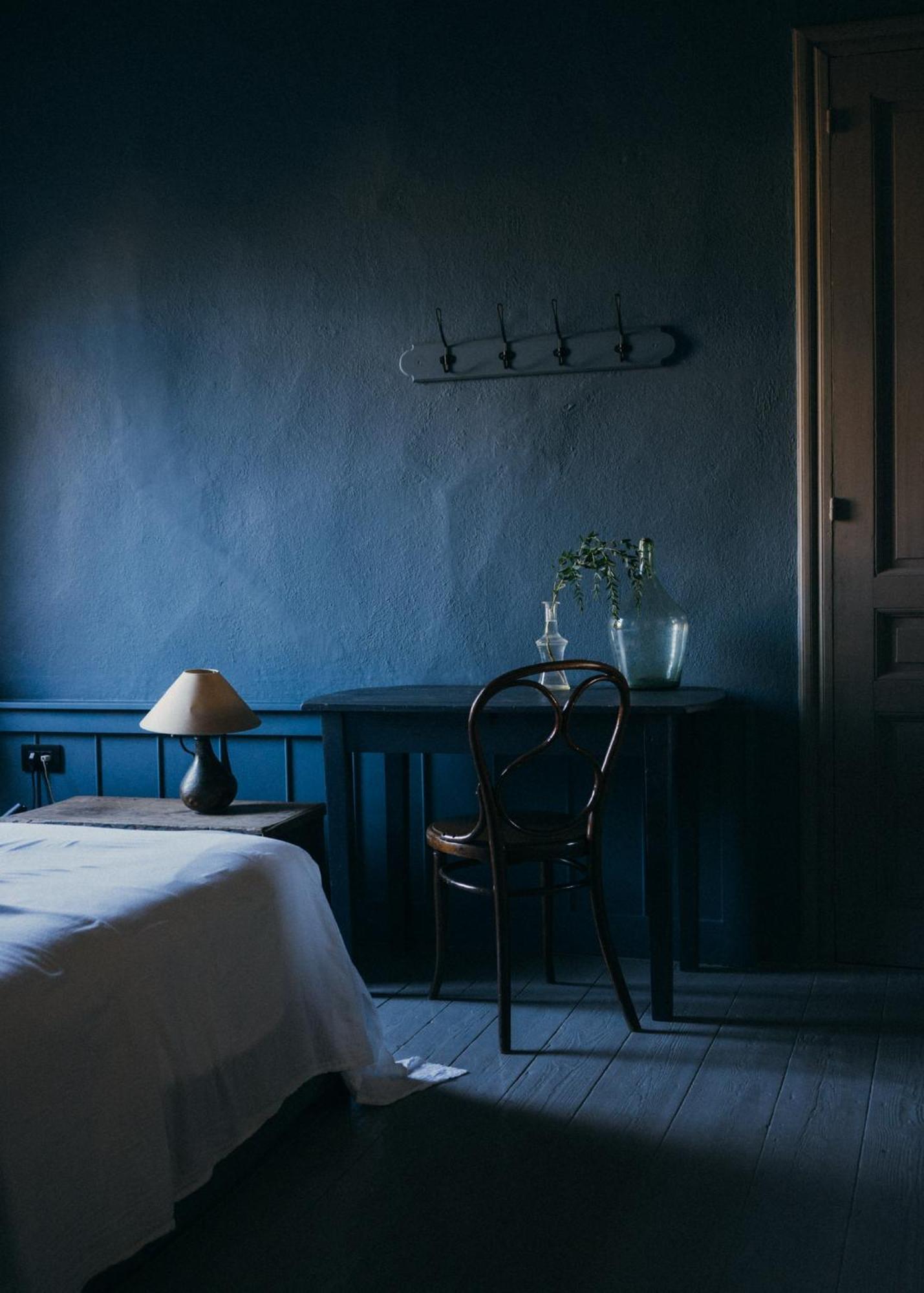 1900 Hotel *