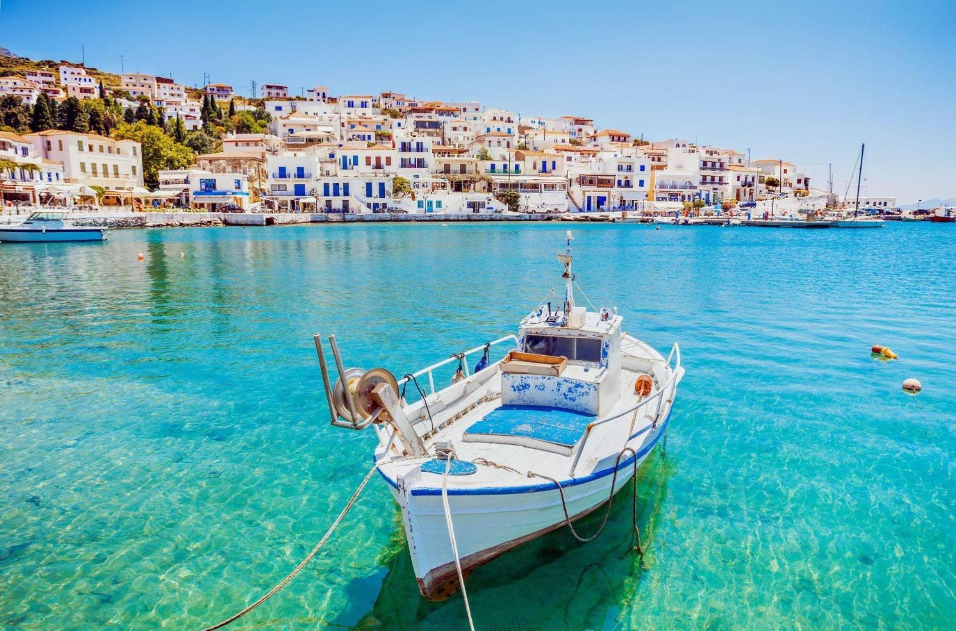 Spacious & Cozy Flat - 5 Mins To Batsi Bay Batsi (Andros)
