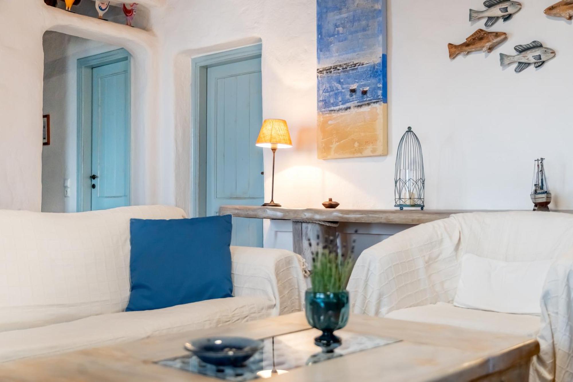 Apartment Spacious & Cozy Flat - 5 Mins To Batsi Bay *