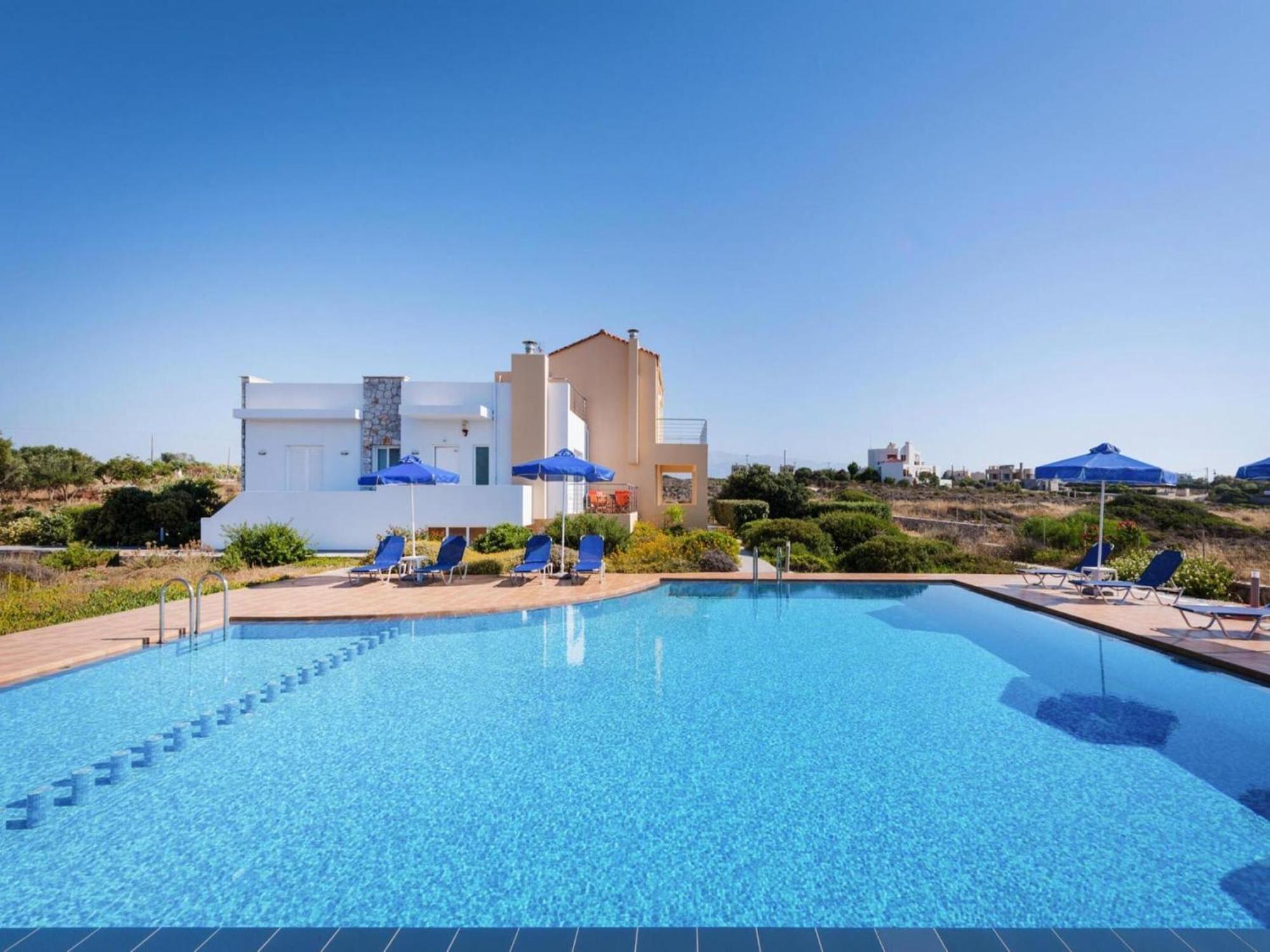 Apartment In Chania With Outdoor Pool *