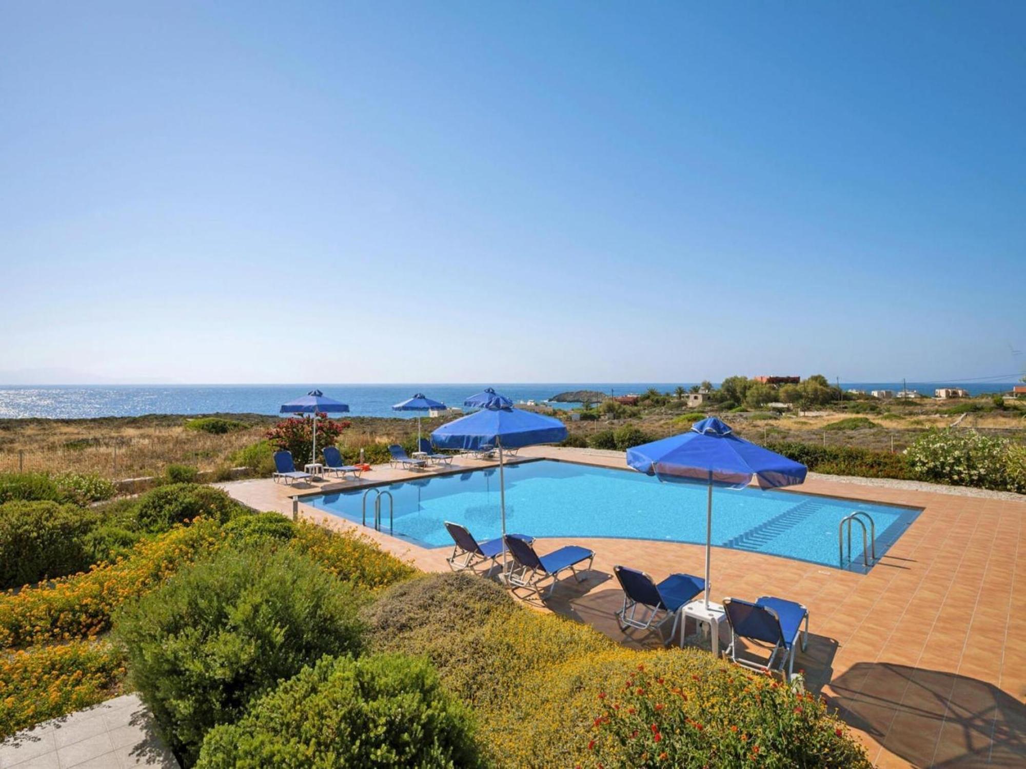 In Chania With Outdoor Pool * Chania (Crete)