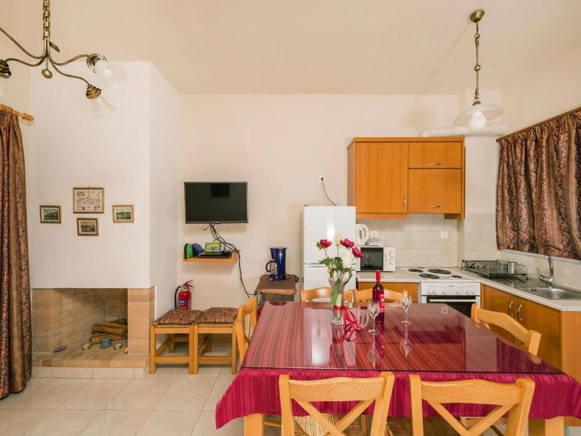 In Chania With Outdoor Pool Apartment