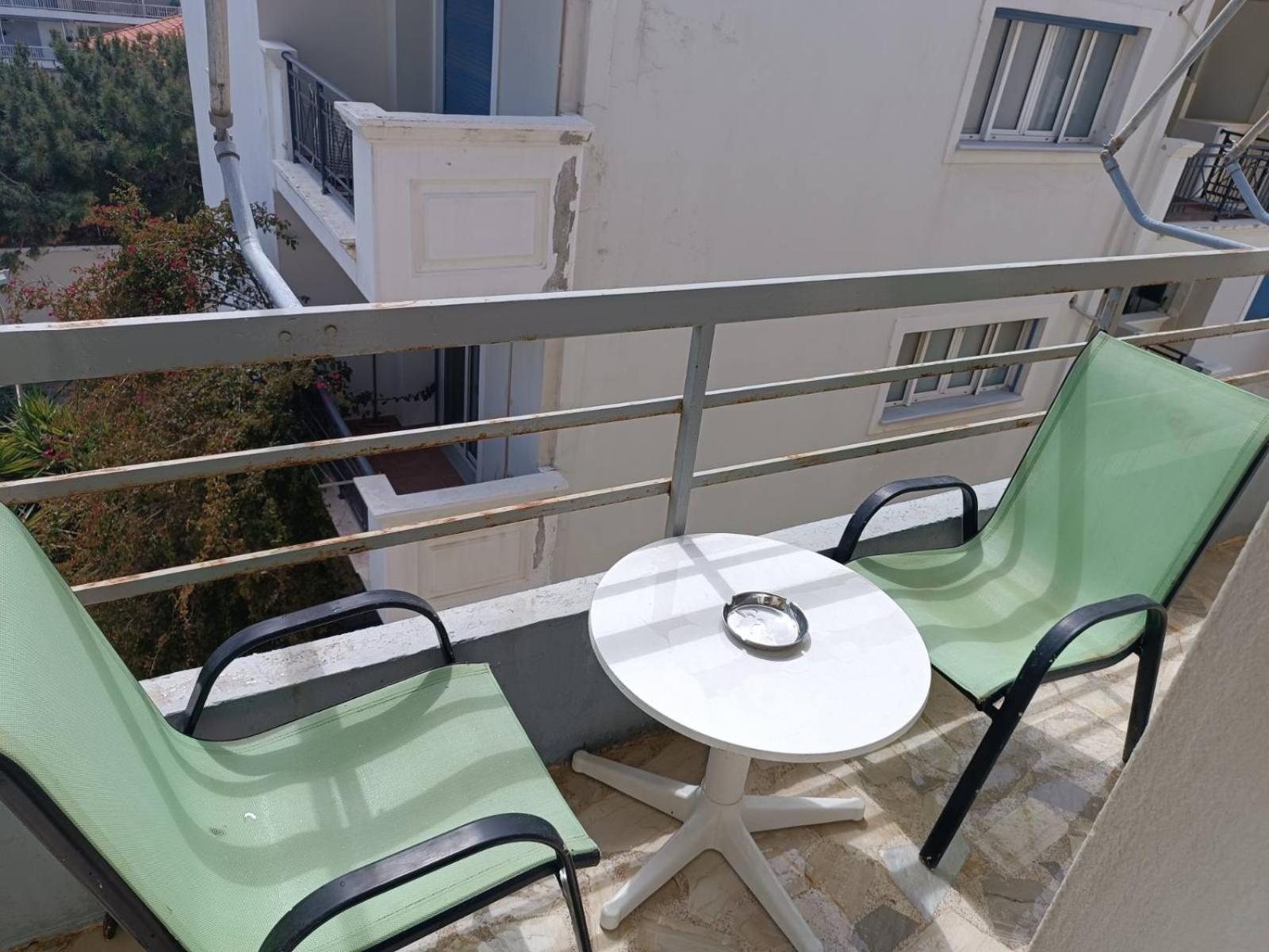 Comfortable Beachfront Loutraki (Corinthia)