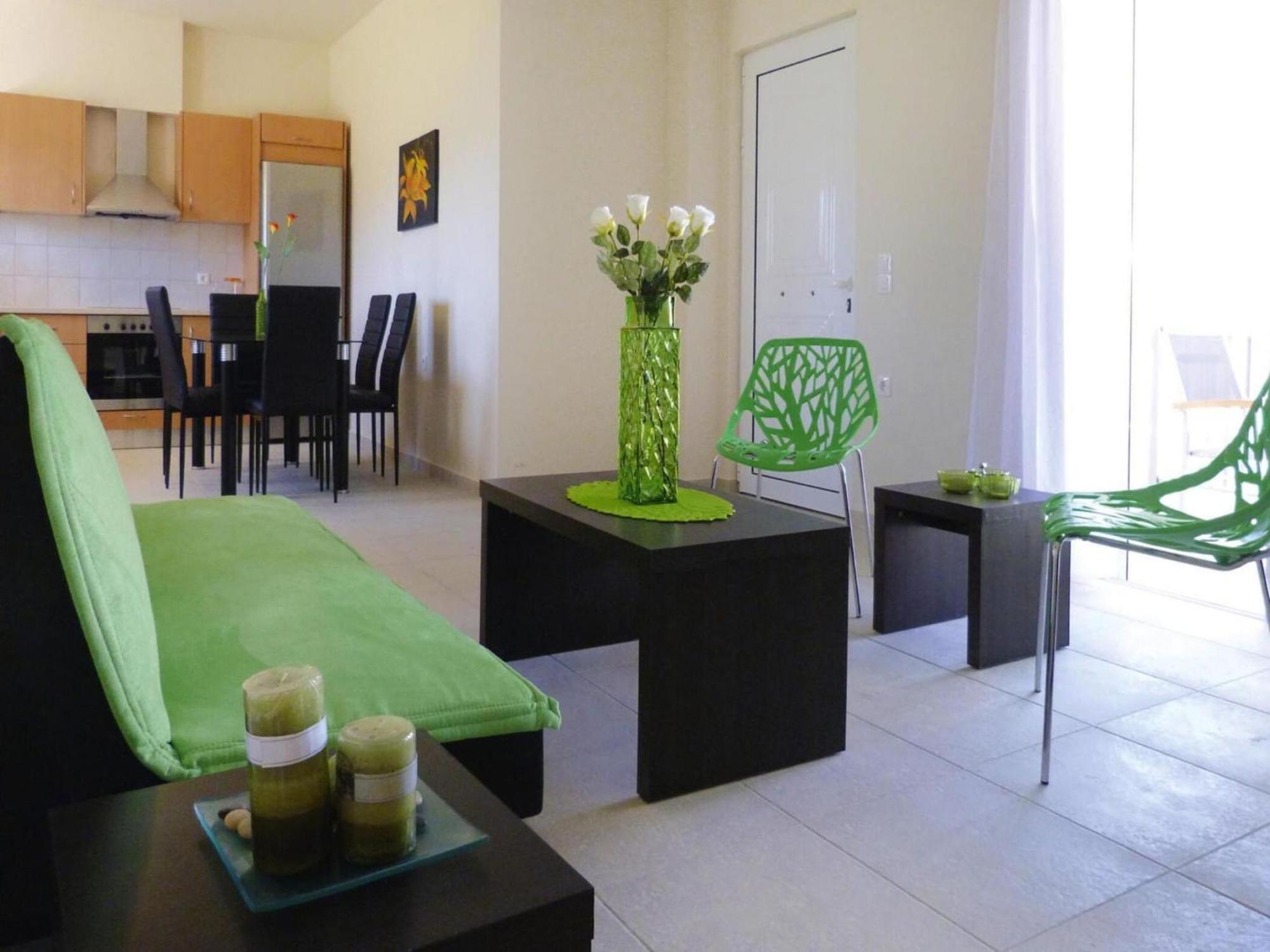 In With Garden Villa