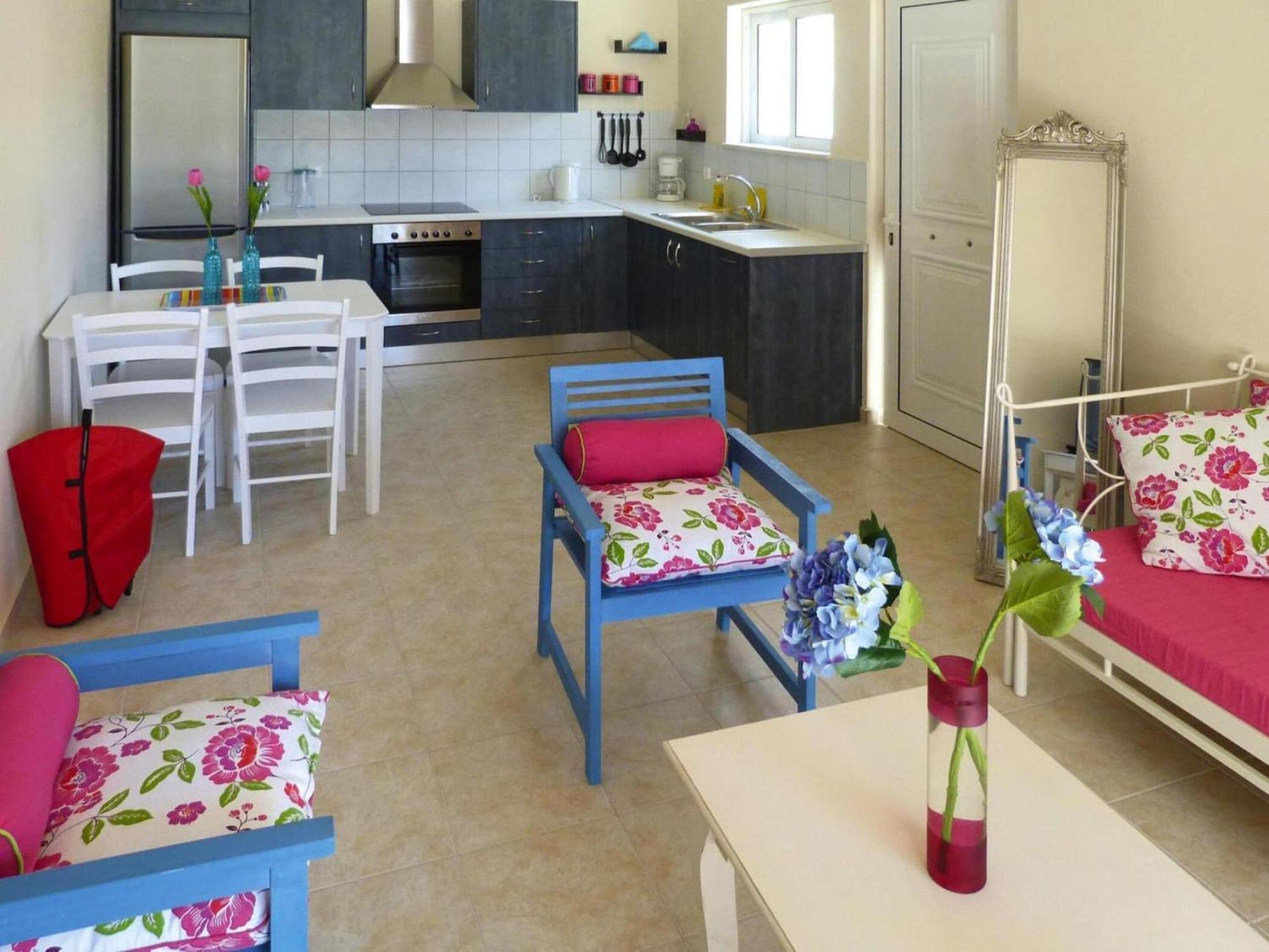 In With Garden Villa