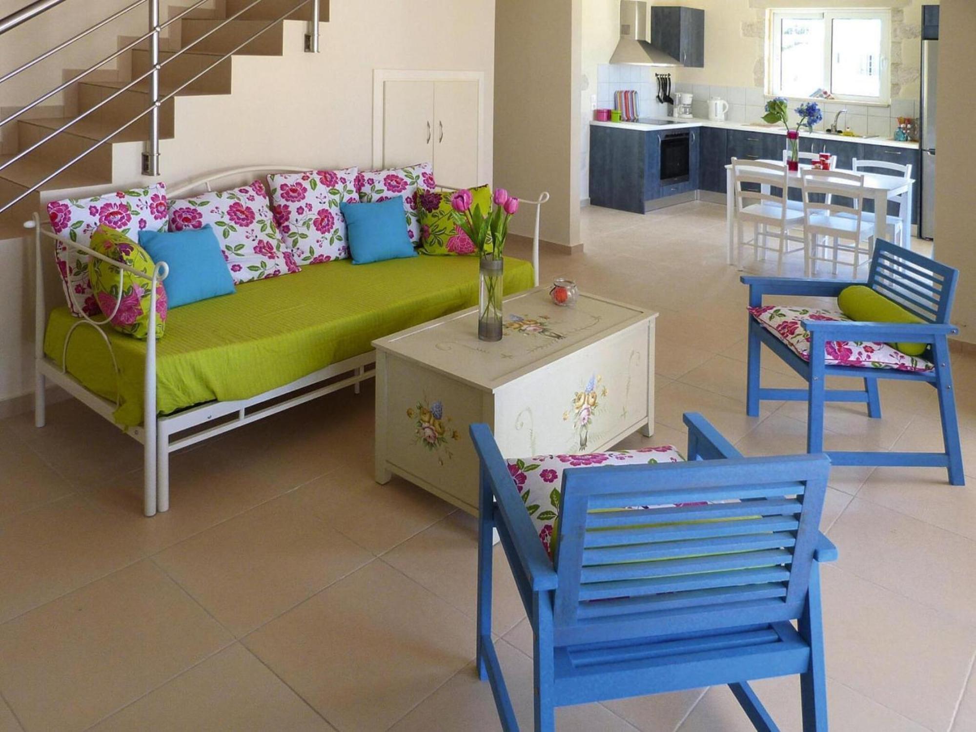 Villa In With Shared Pool Nopigia