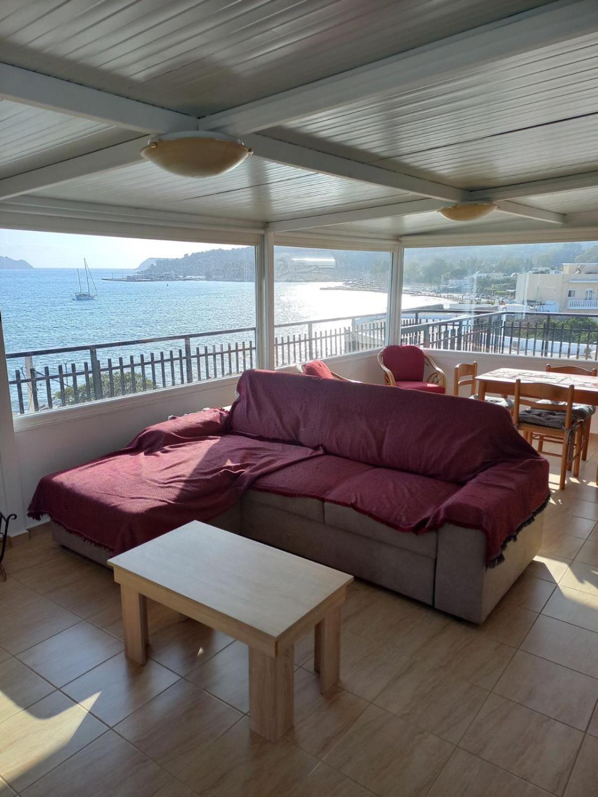 Apartment White Heaven Lakkion