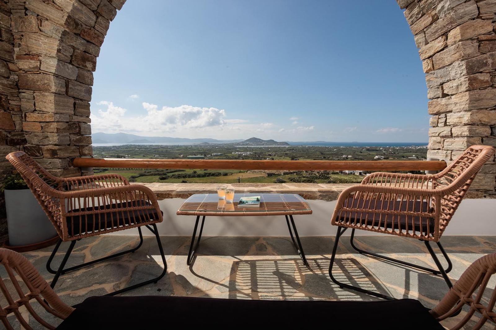 Papa Apartment Glinado Naxos