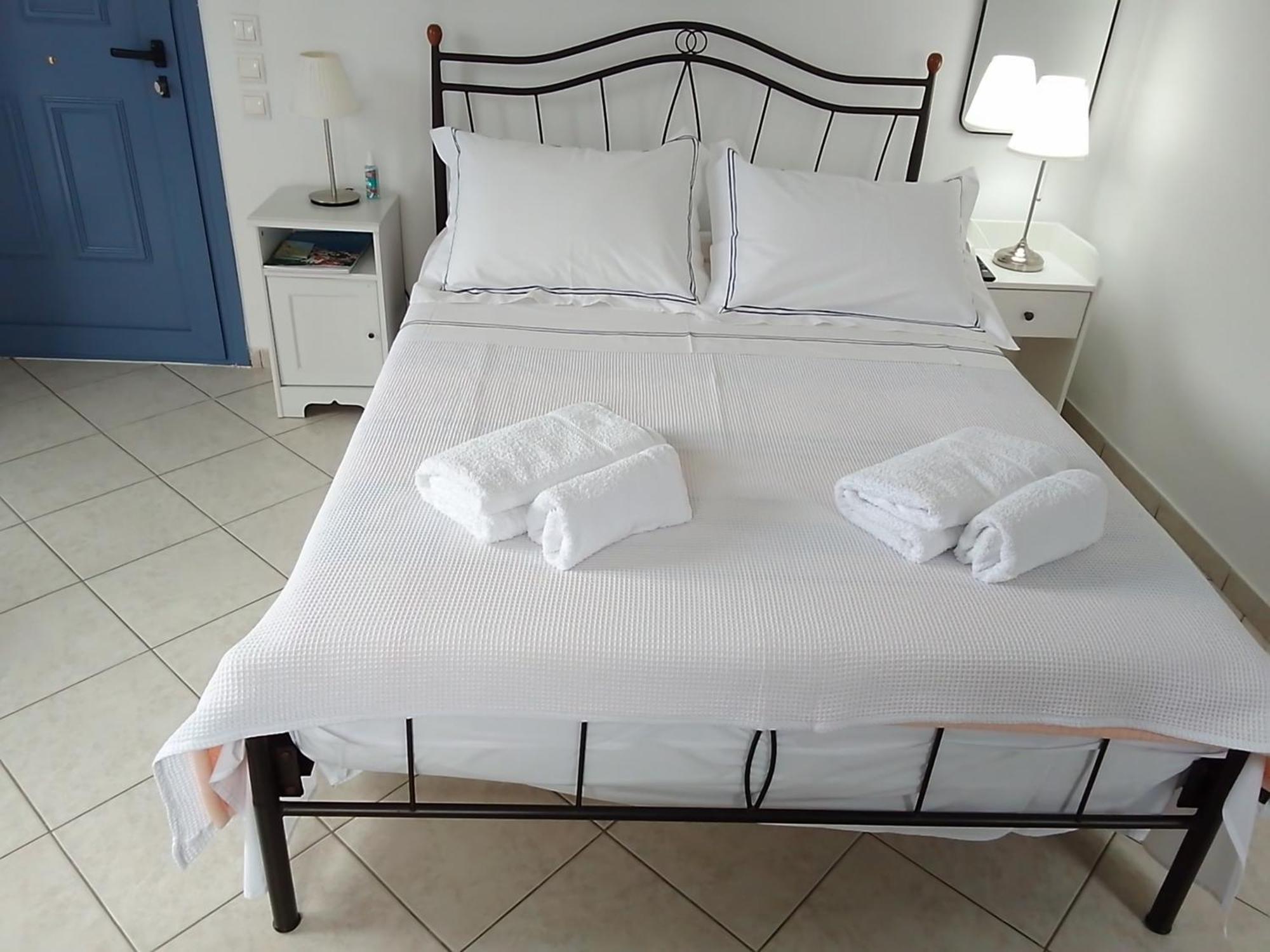 Apartment Captain's Nest Andros Town