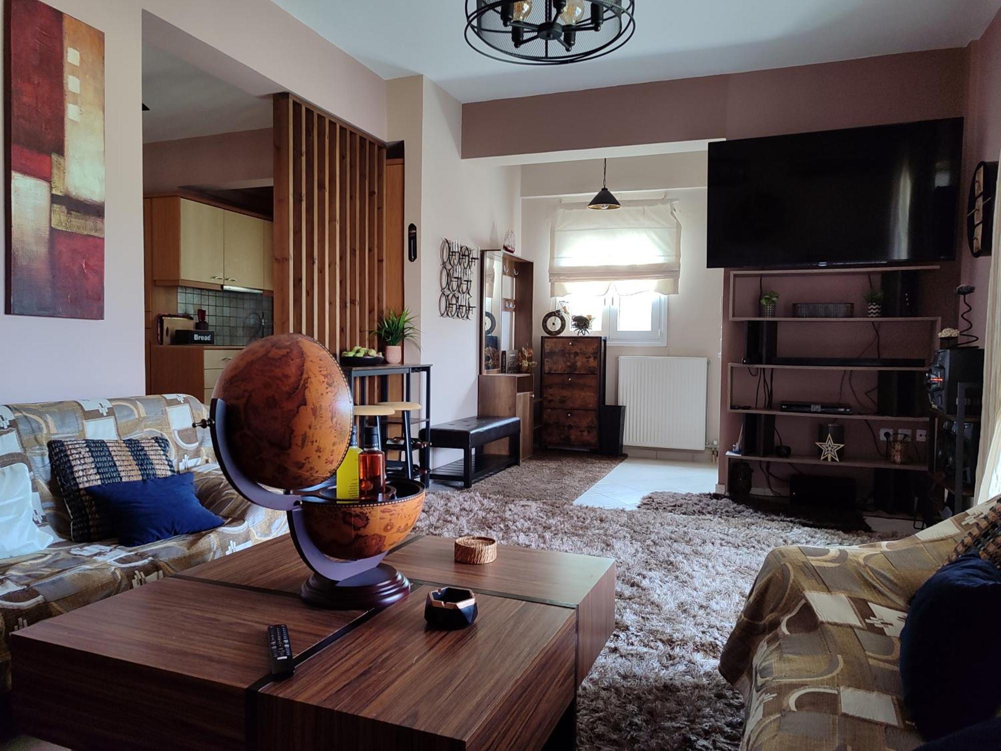 Villa George's Family Friendly Maisonette With Great Exterior *