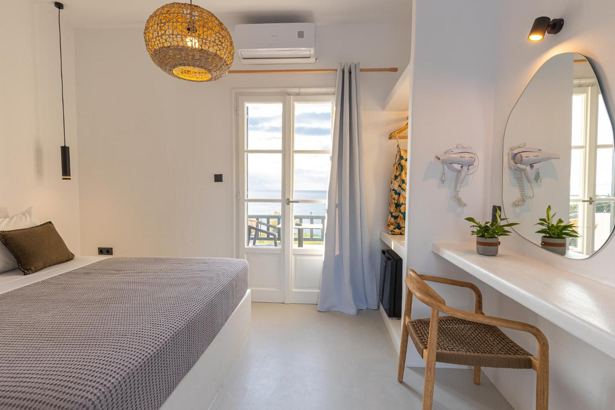 Five Senses * Parikia (Paros)