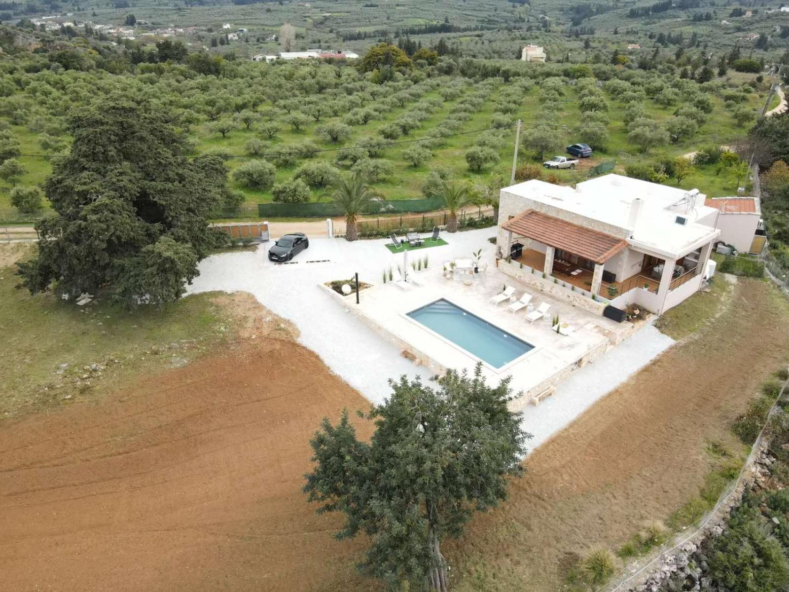 Stone Halepa With Panoramic View. Villa Neon Khorion (Chania)