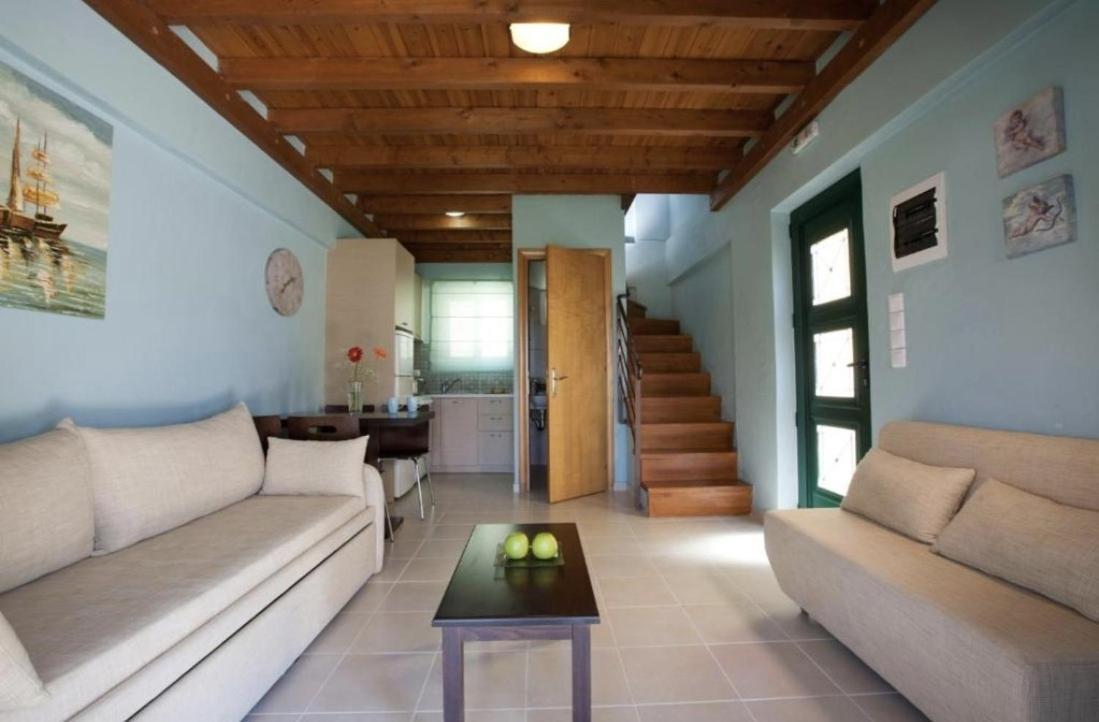 Villa Pantheon And