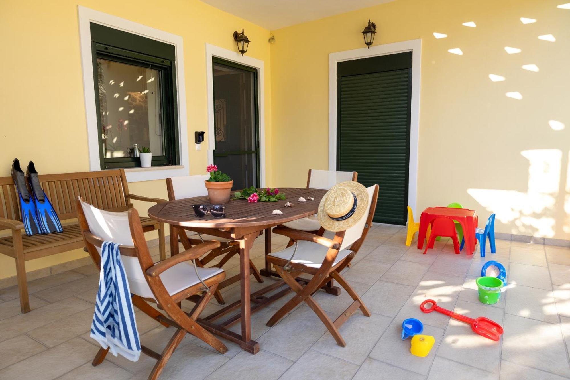 Holiday home Elpida's House *