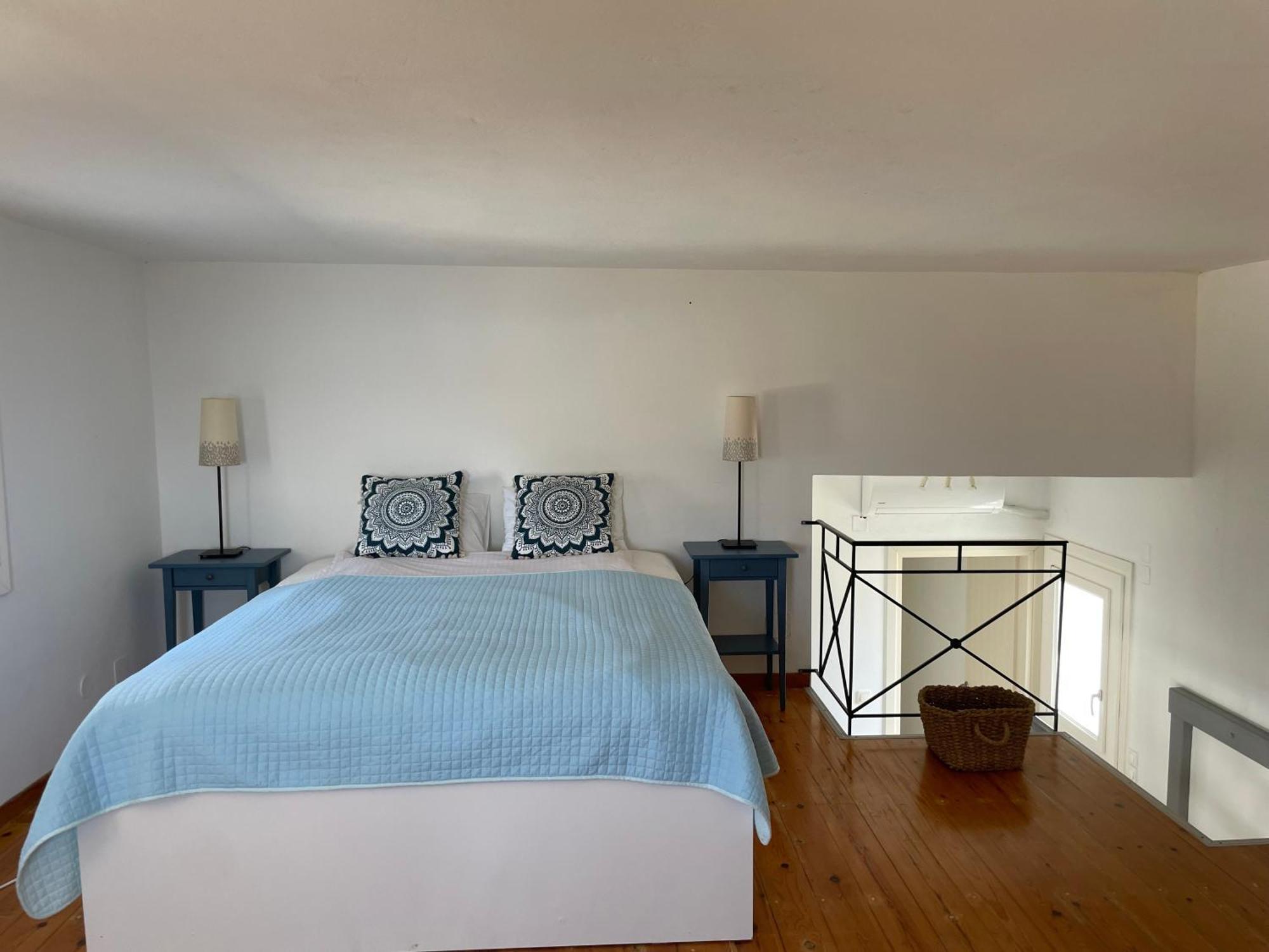 'Paraside' Seaside Villa In Delfini Says Netflix Kini