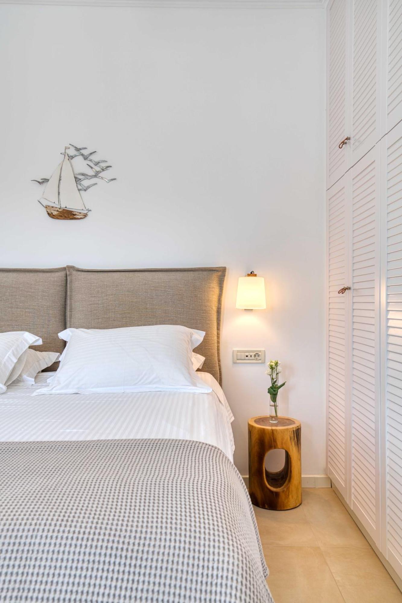 Grand Reve Paros Villa *