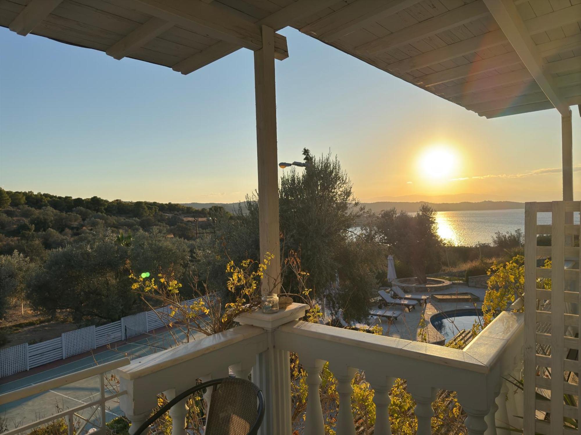 Sunny Villa Koilas