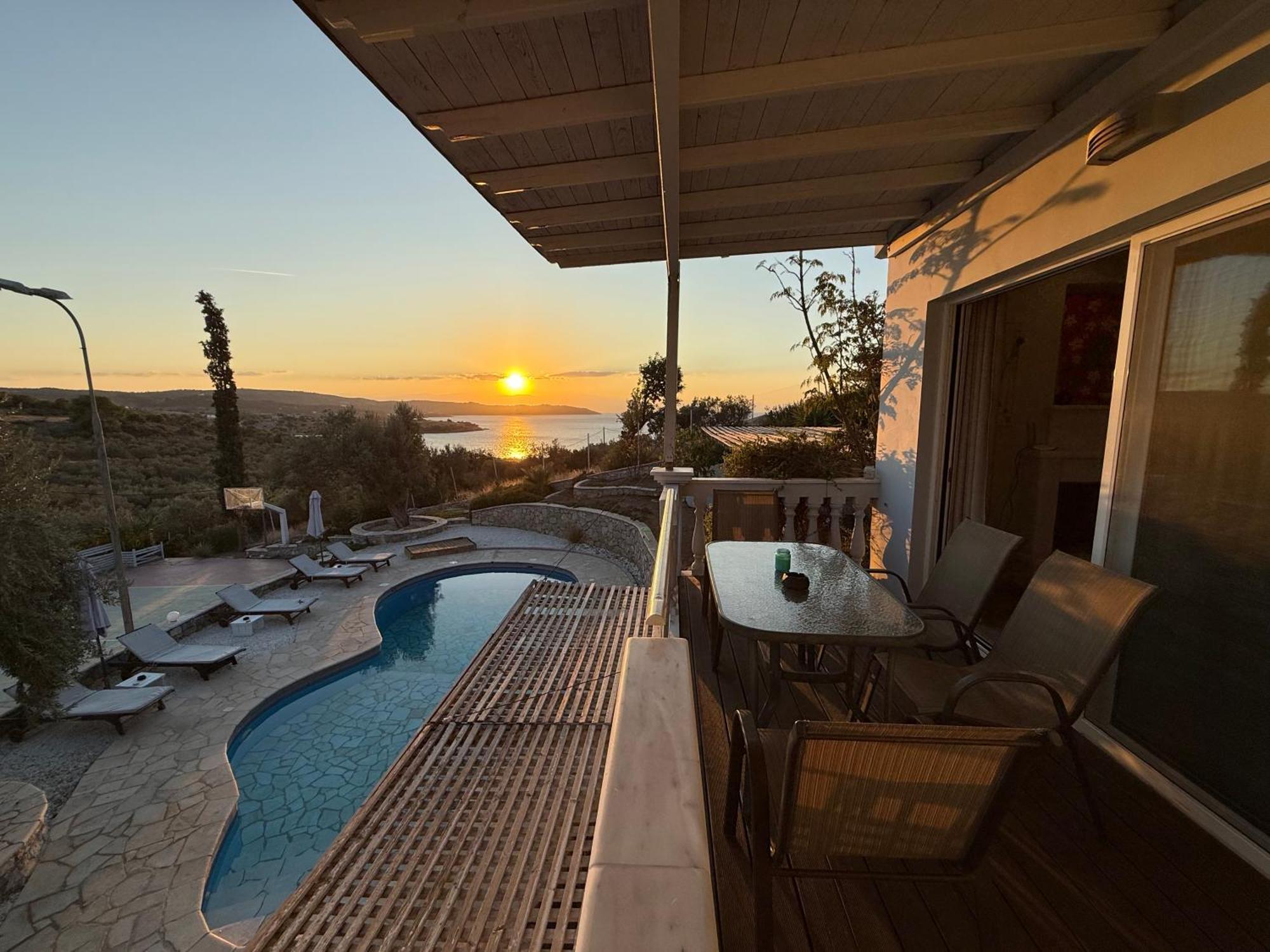 Sunny Villa Koilas