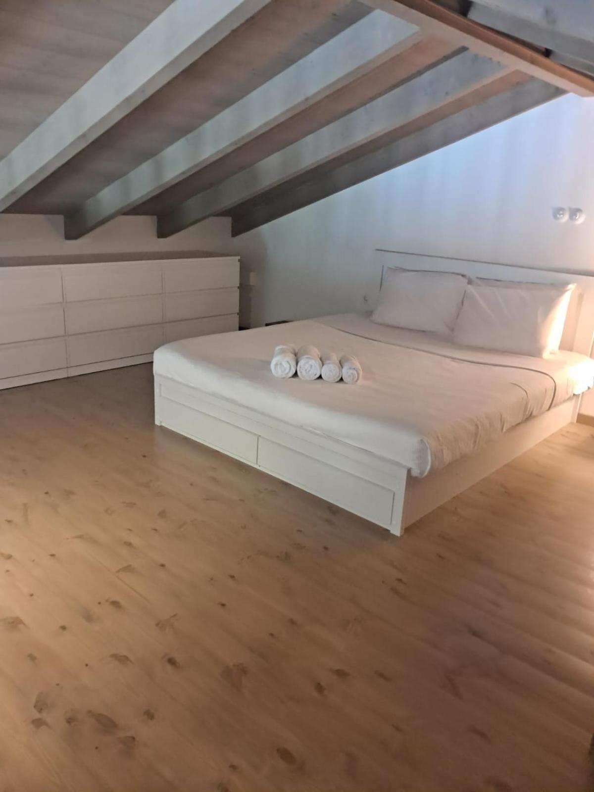 Beachfront Apartment, Center Village, 20m - Near Myrtos - Fiskardo Apartment *
