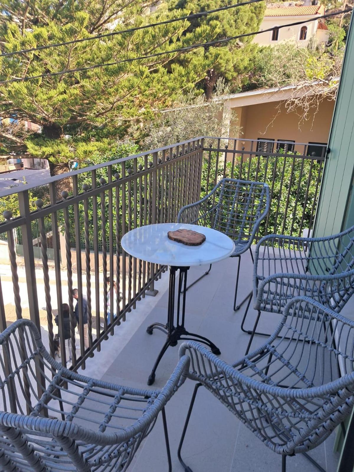 Apartment Beachfront Apartment, Center Village, 20m - Near Myrtos - Fiskardo *