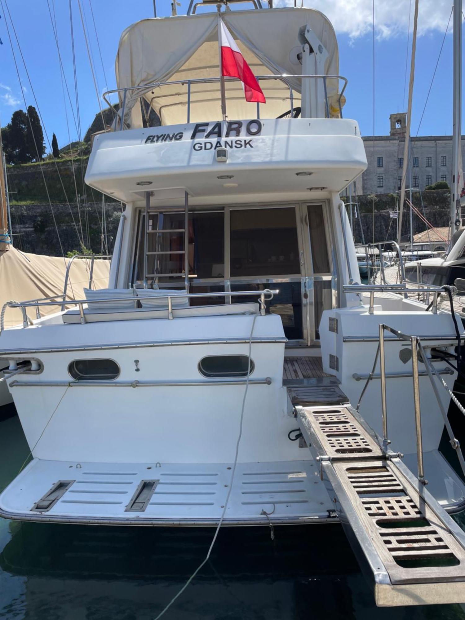 Botel Vintage Yacht Corfu (city)