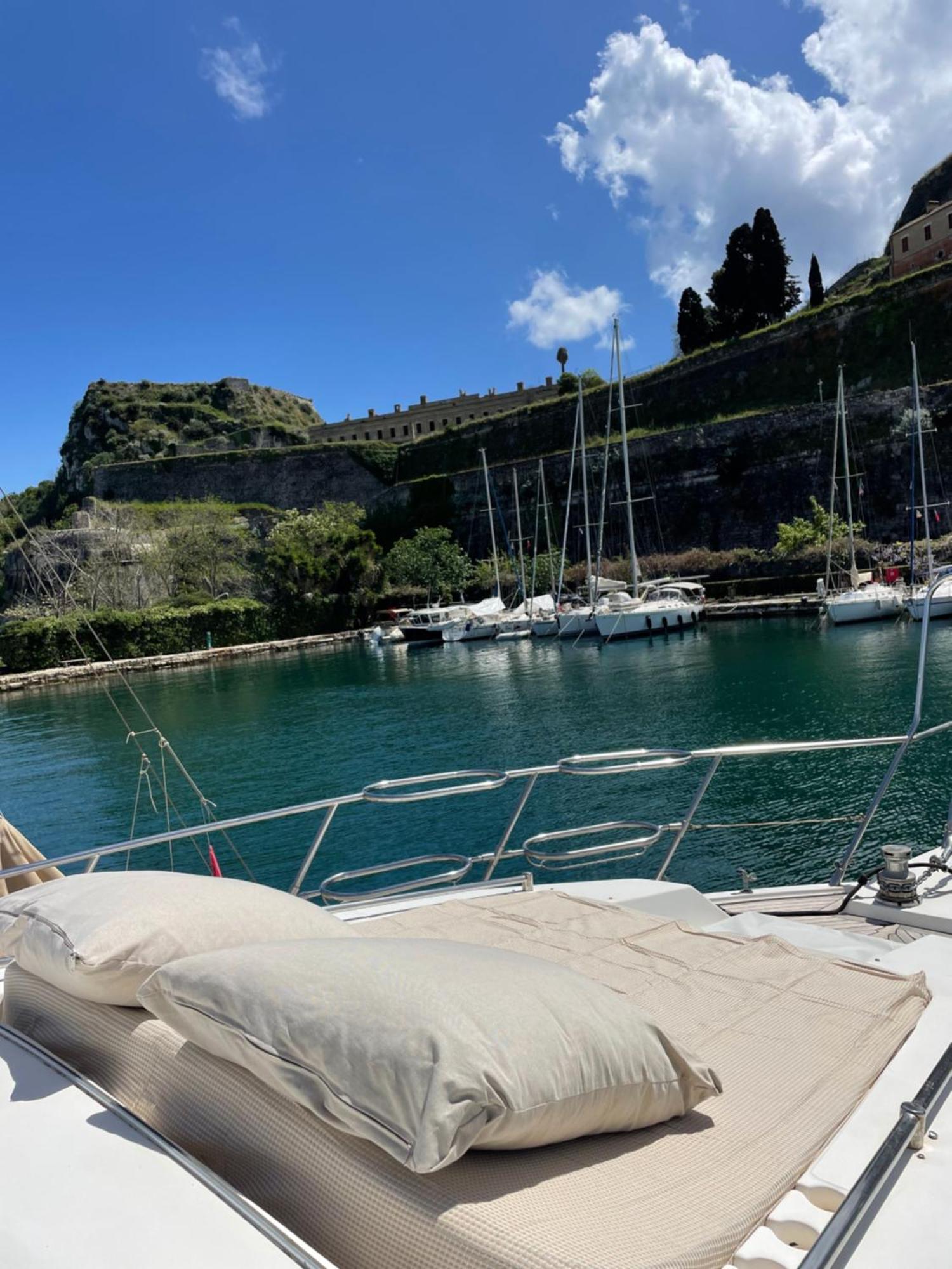 Vintage Yacht Corfu (city)