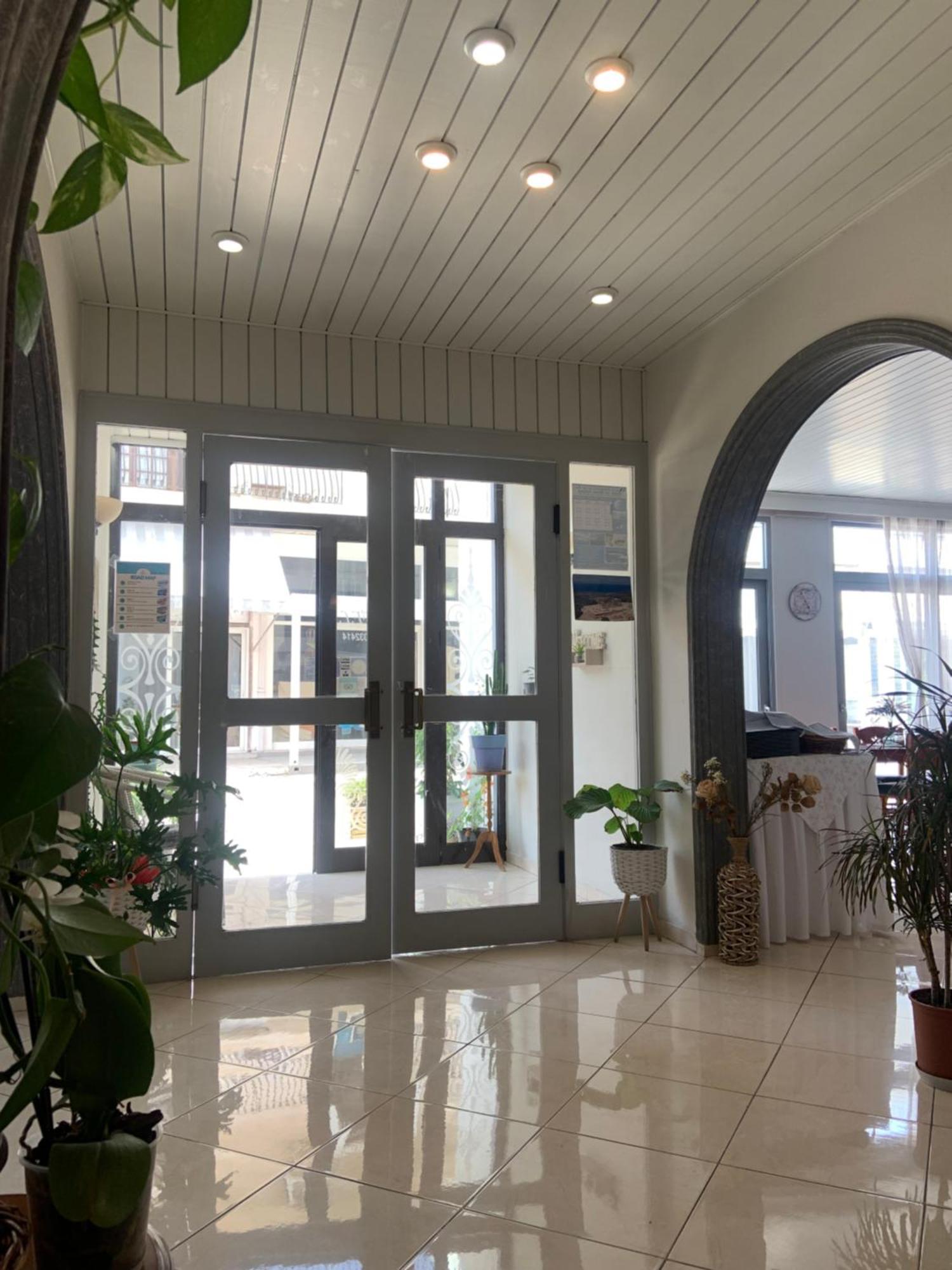 Isidora Hotel 2*