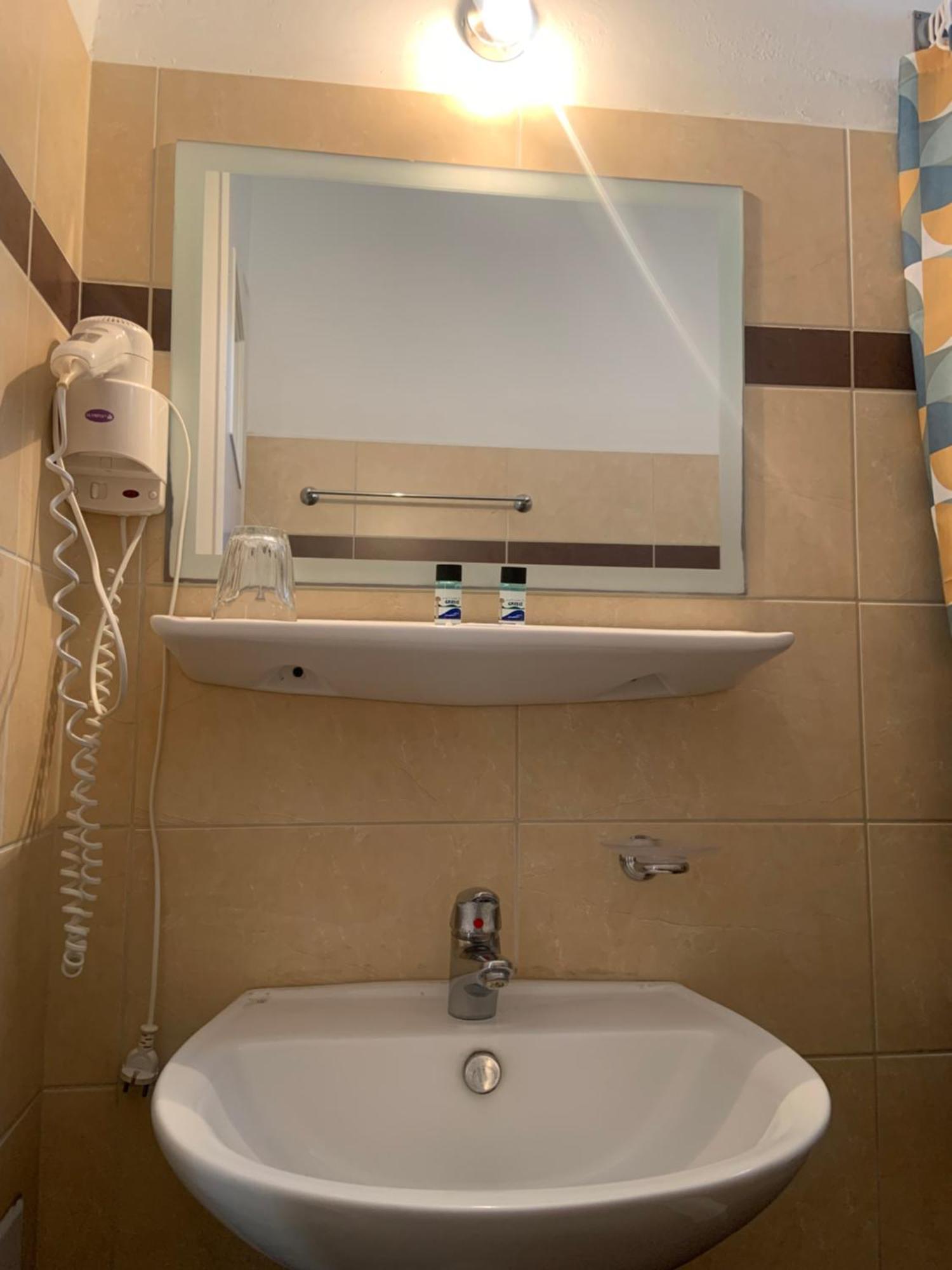 Hotel Isidora 2*