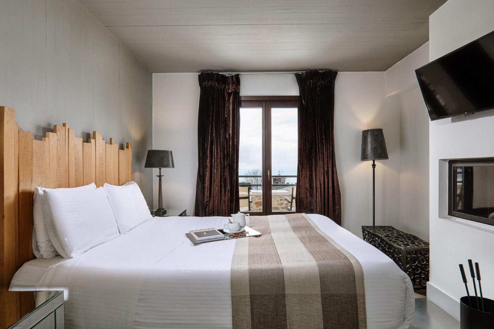 Despotiko Hotel 4*
