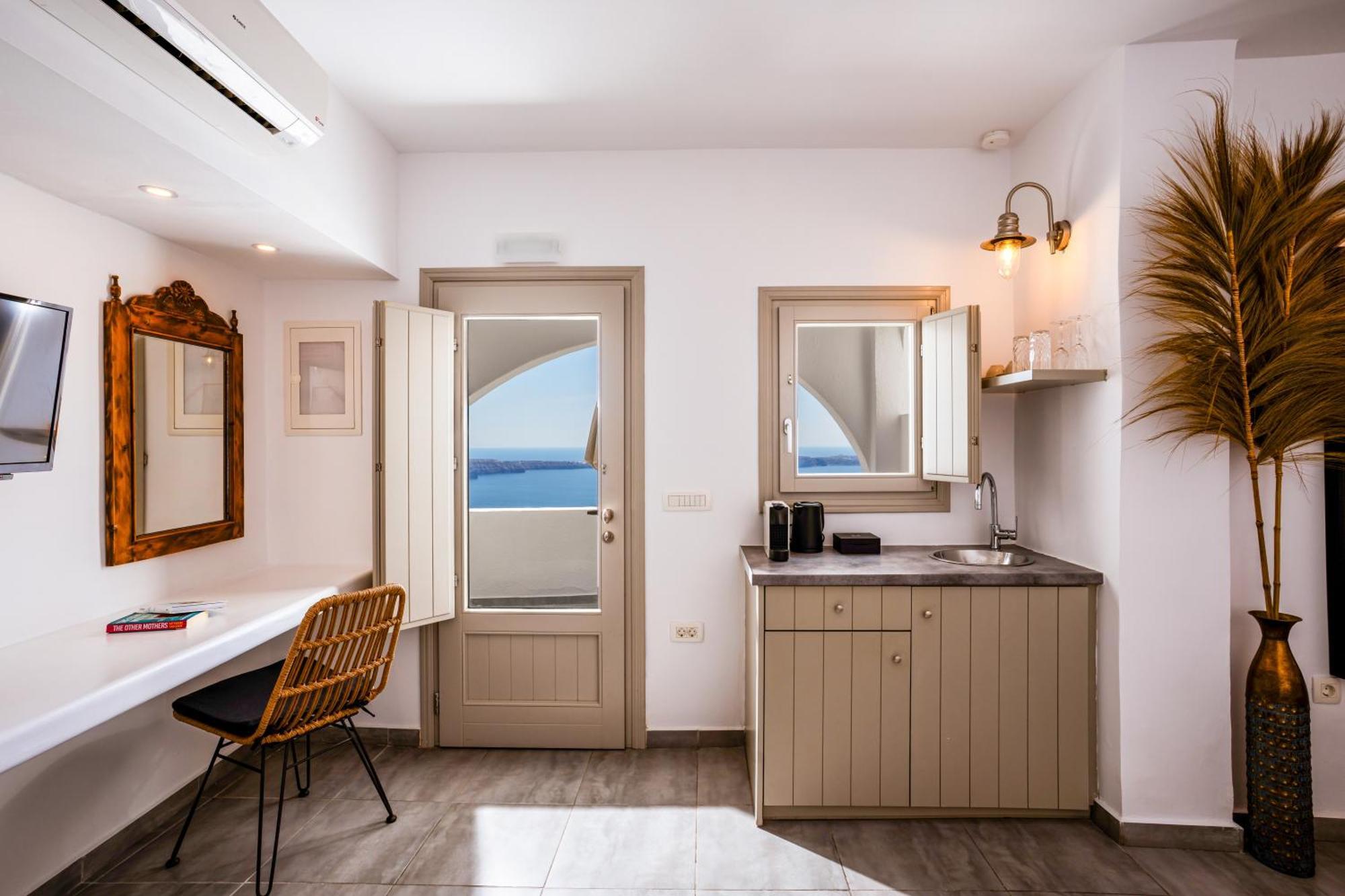 Aparthotel Mardanza Krokos Imerovigli (Santorini)