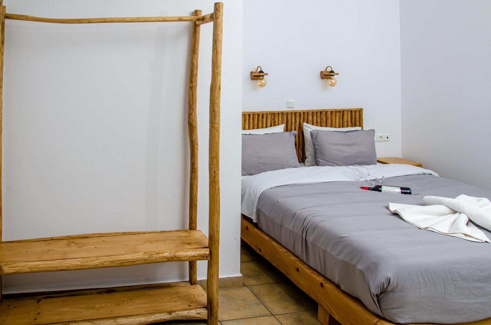 Livadia Aparthotel