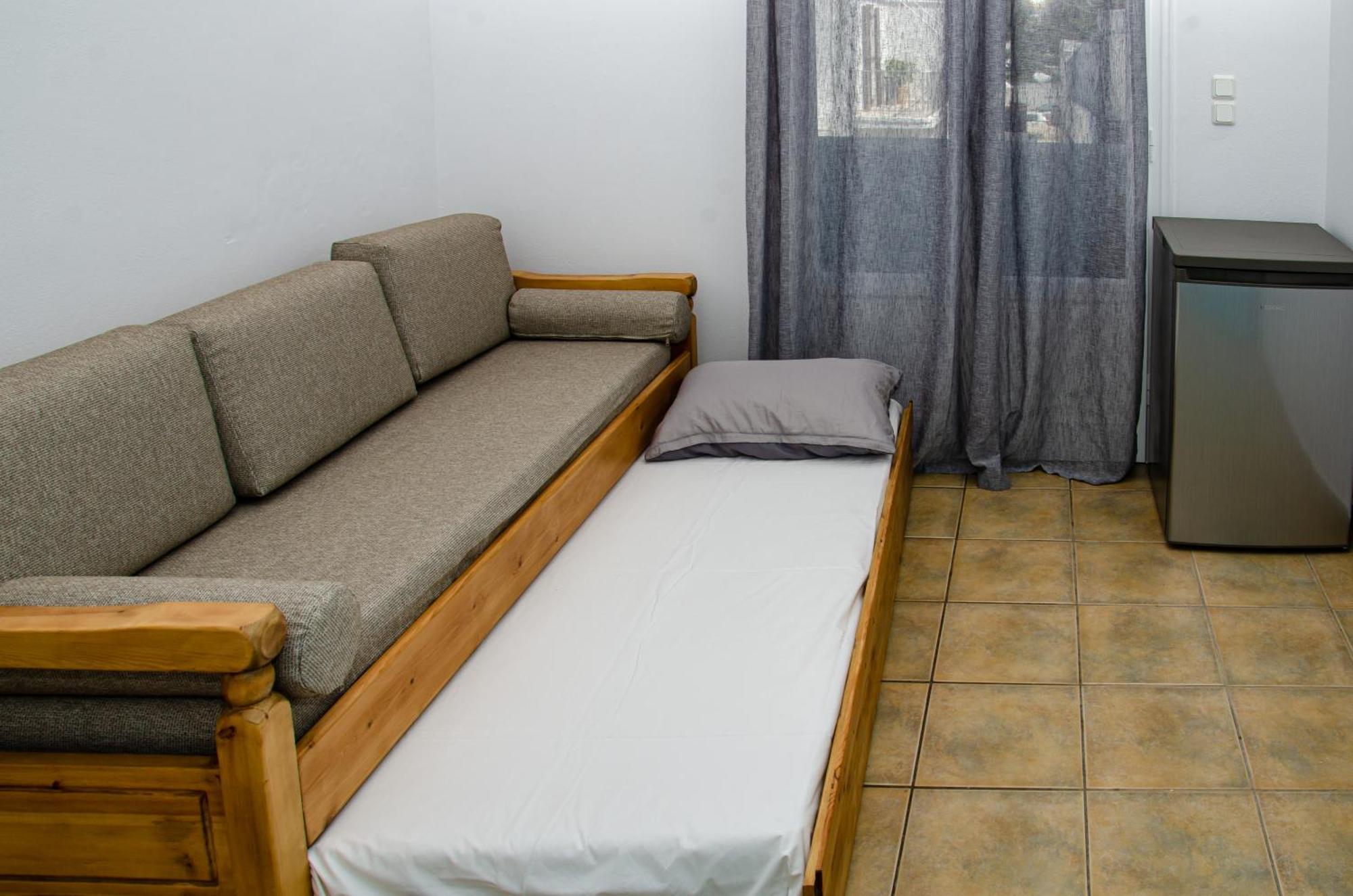 Livadia Aparthotel