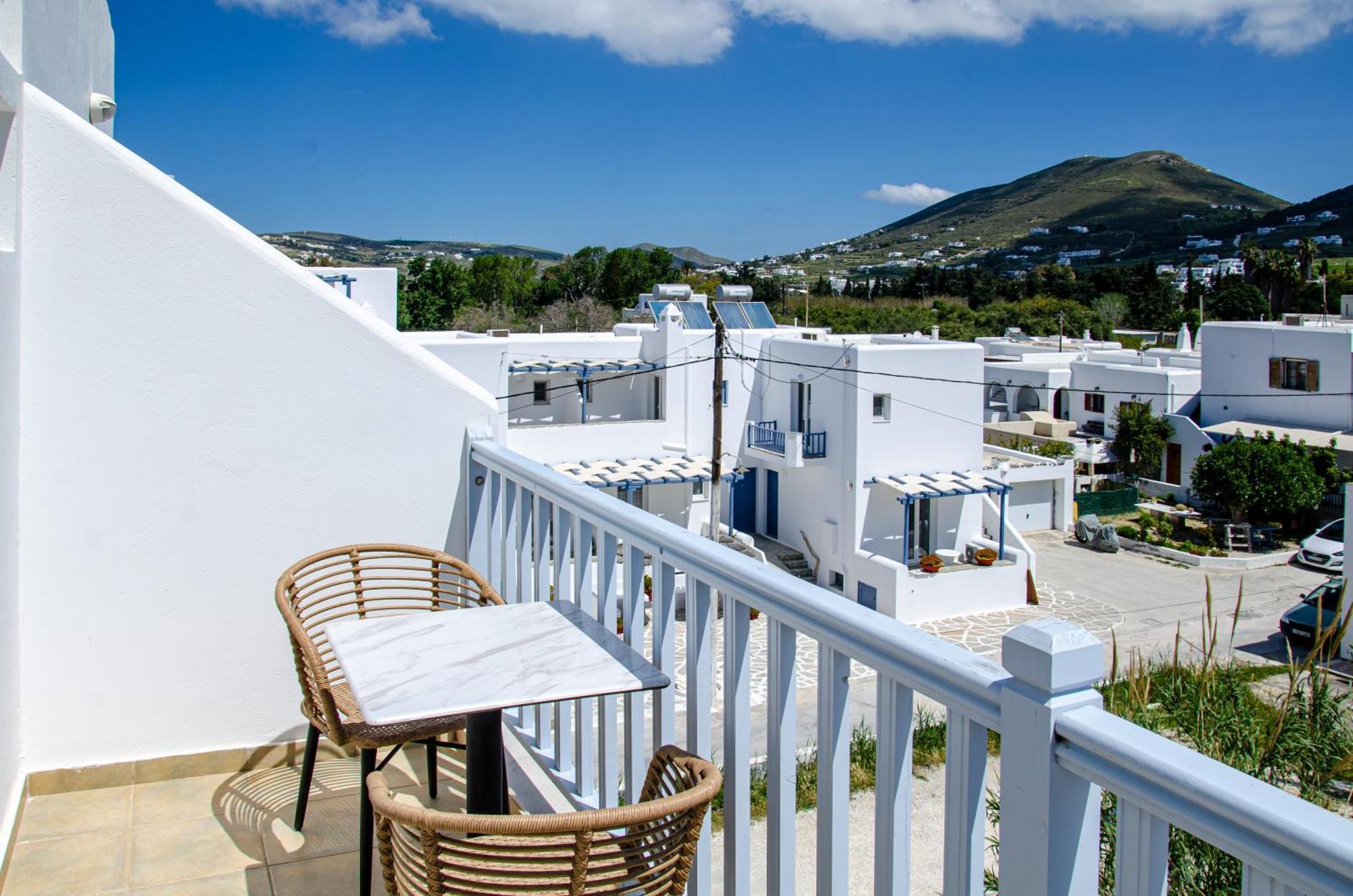 Livadia Parikia (Paros)