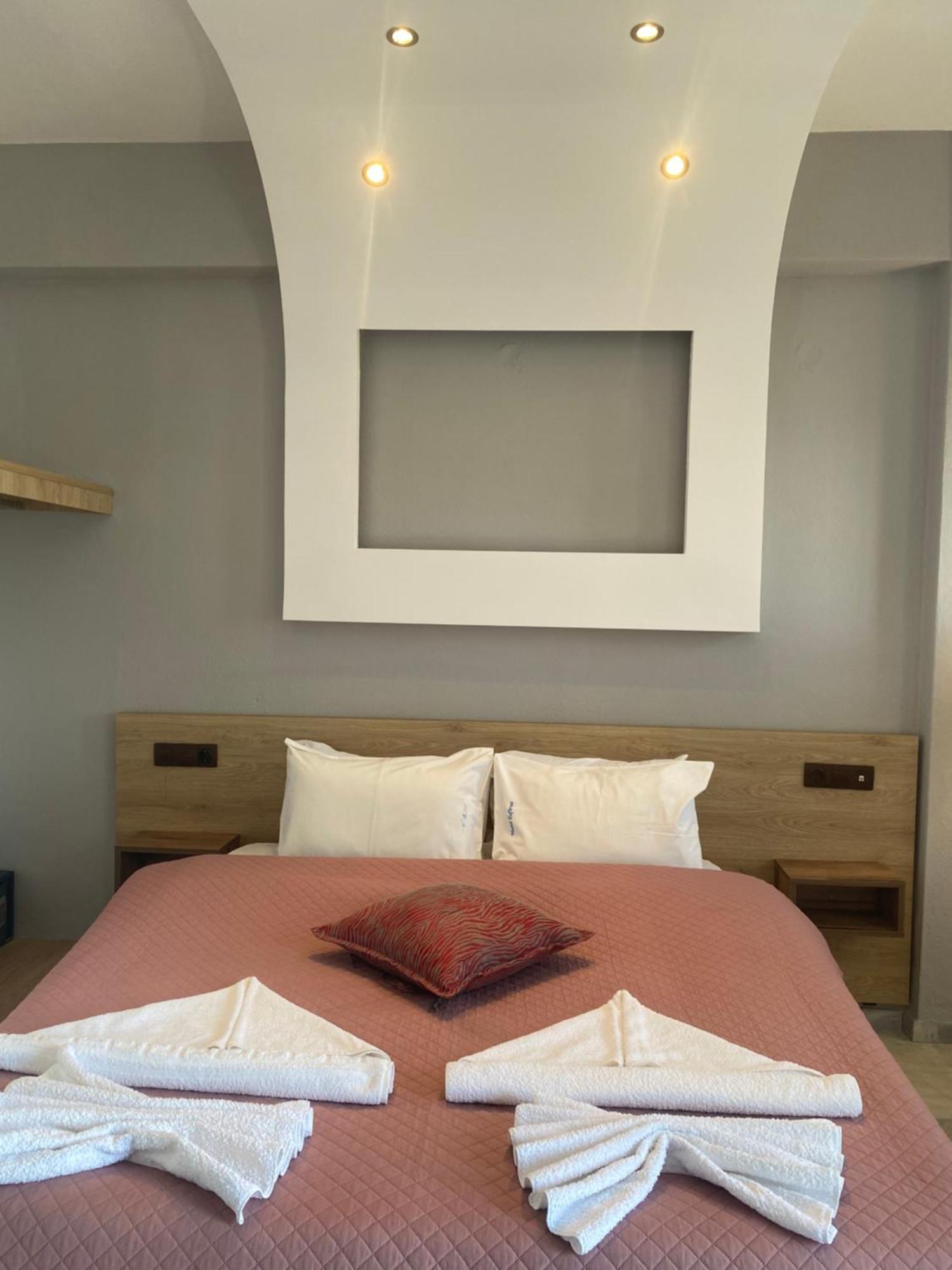 Zefiros Hotel 2*