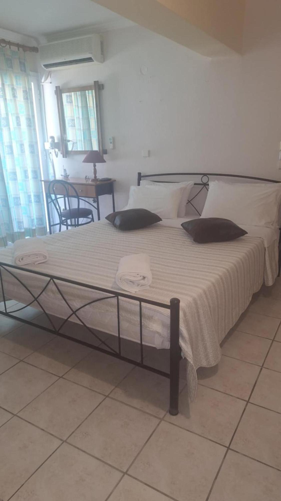 Fotini Apartment Paralia Agias Foteinis