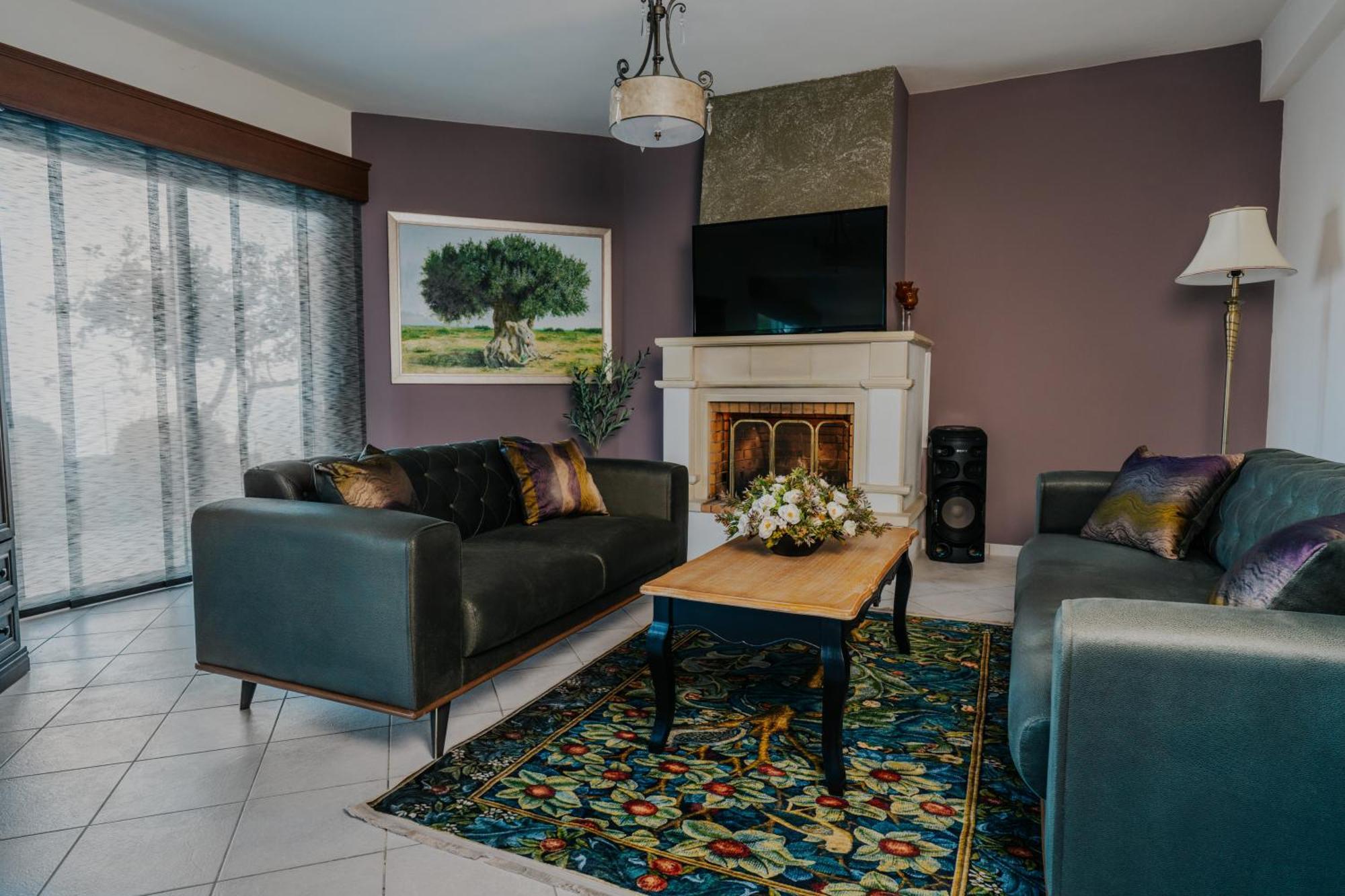 Artemis, Wine Dark Sea Villa Rodhia (Crete)