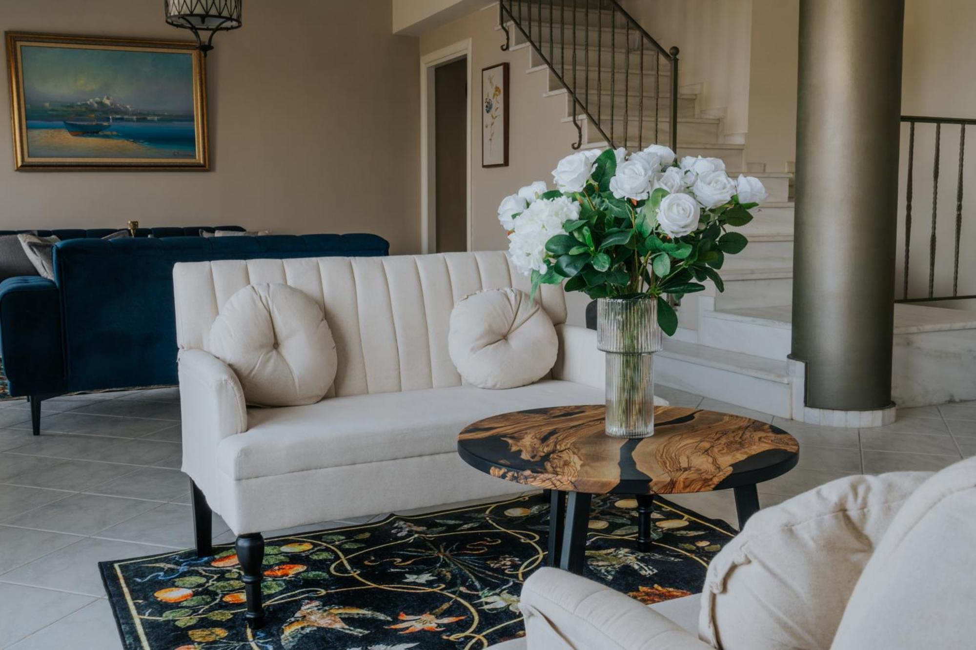 Artemis, Wine Dark Sea Villa