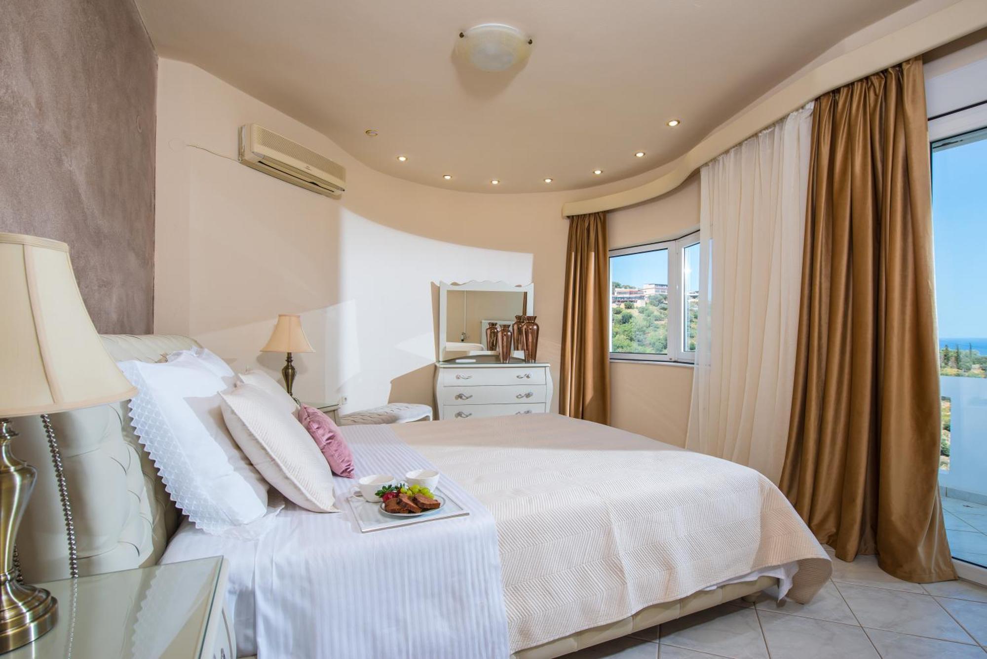 Artemis, Wine Dark Sea Villa *