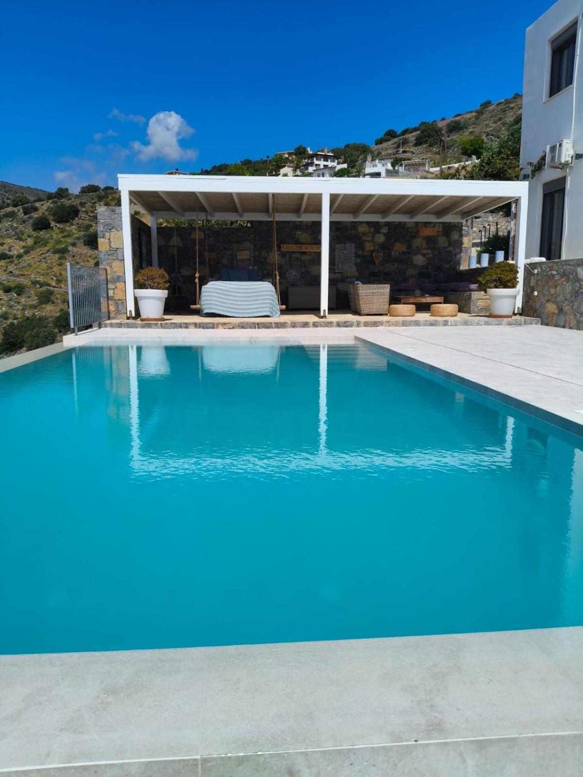 Villa Estee, Luxury With Private Infinity Pool And Jacuzzi