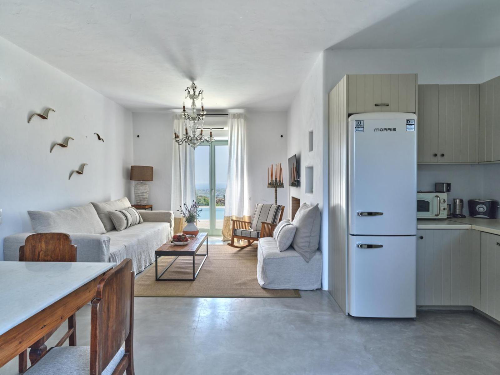 Joy With Private Pool, Close To Naoussa * Kostos