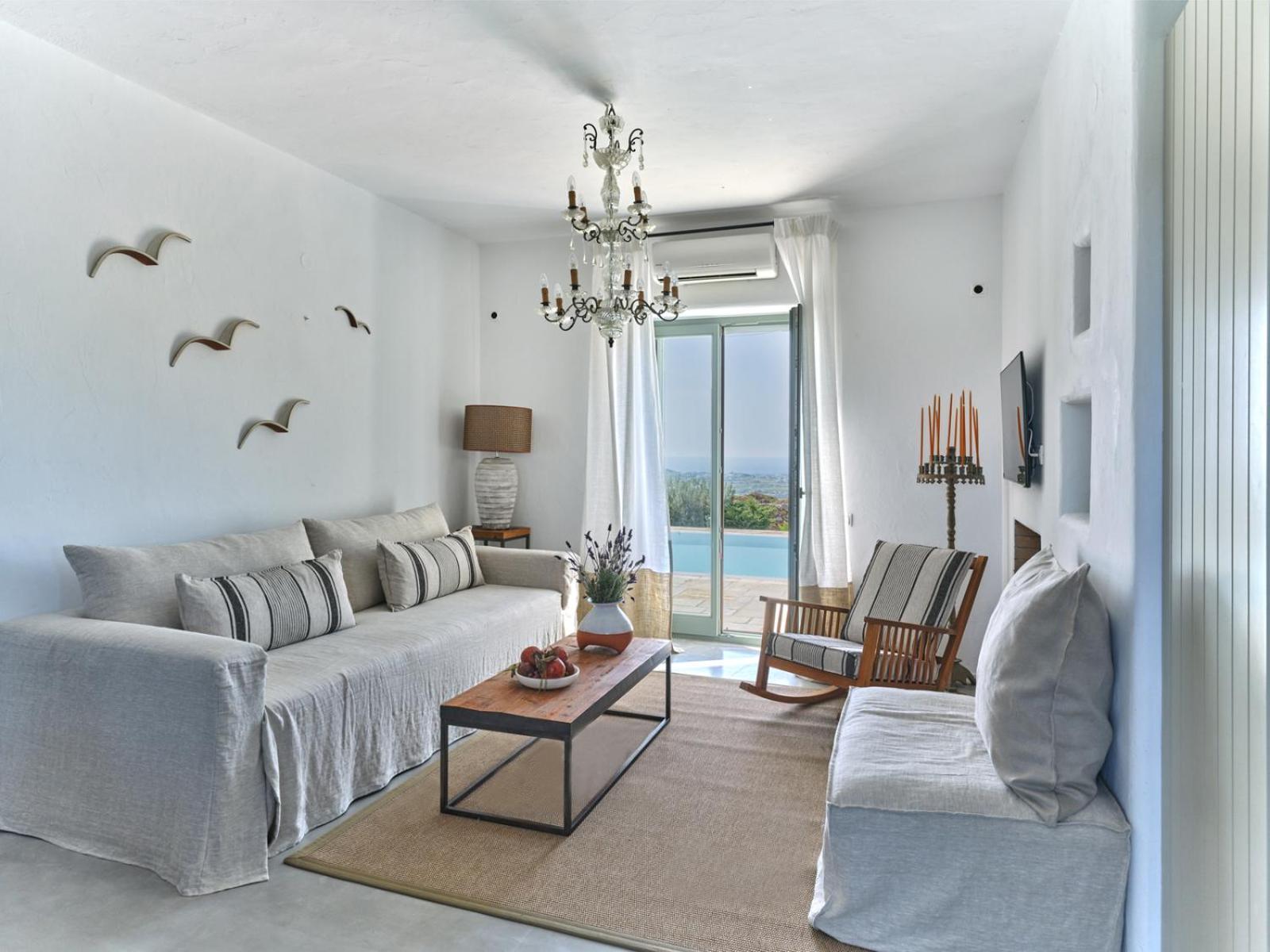 Joy With Private Pool, Close To Naoussa Villa