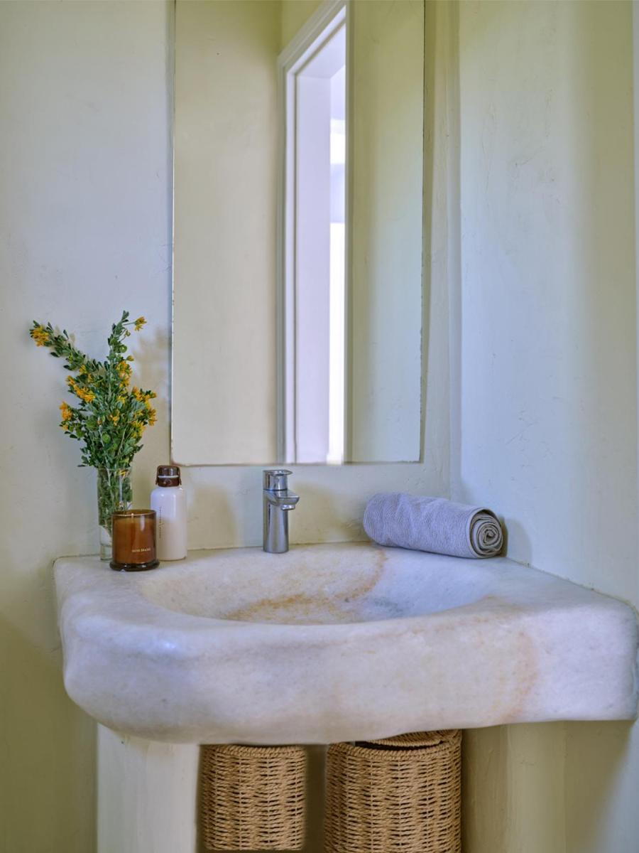 Joy With Private Pool, Close To Naoussa Villa *