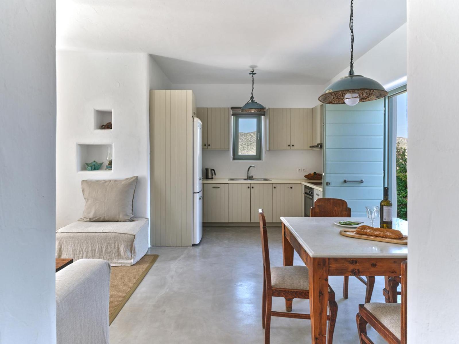 Joy With Private Pool, Close To Naoussa Villa Kostos