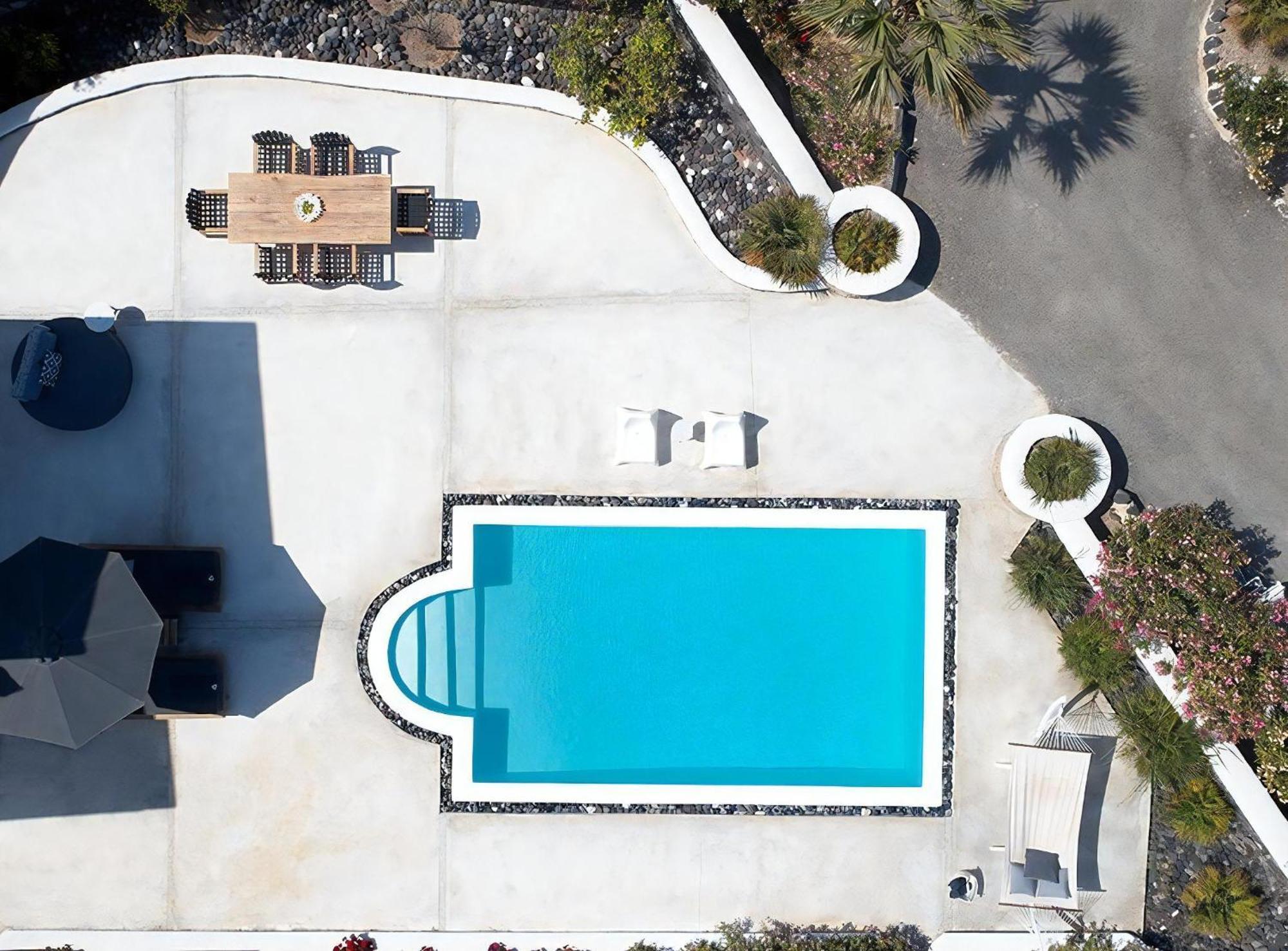 Lovely Santorini 3 Bedrooms Petra Private Pool Outdoor Dining Area Exo Gialos Villa Karterados (Santorini)