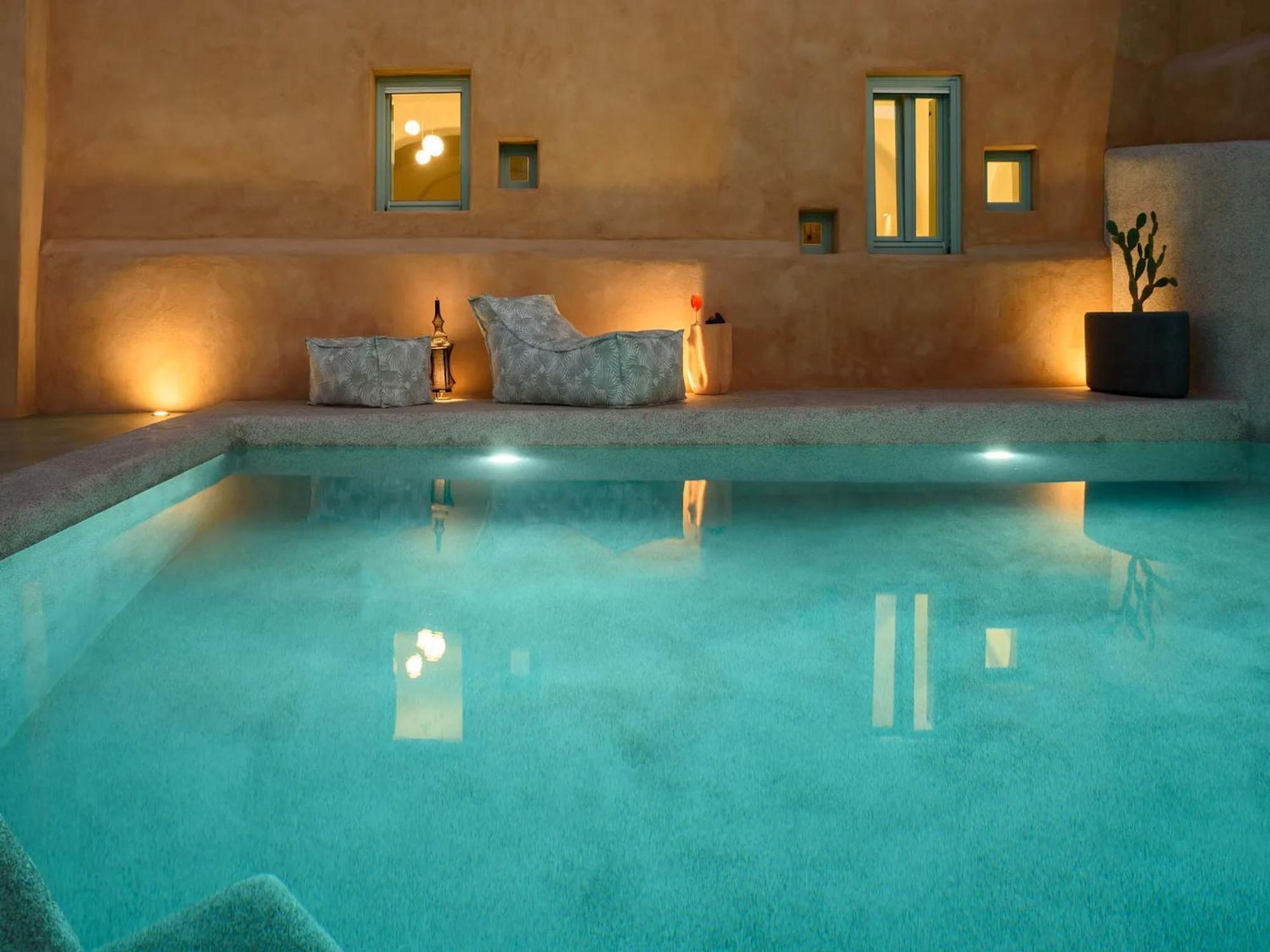 Villa Luxury Santorini Potamos: Private Heated Pool Retreat Exo Gonia