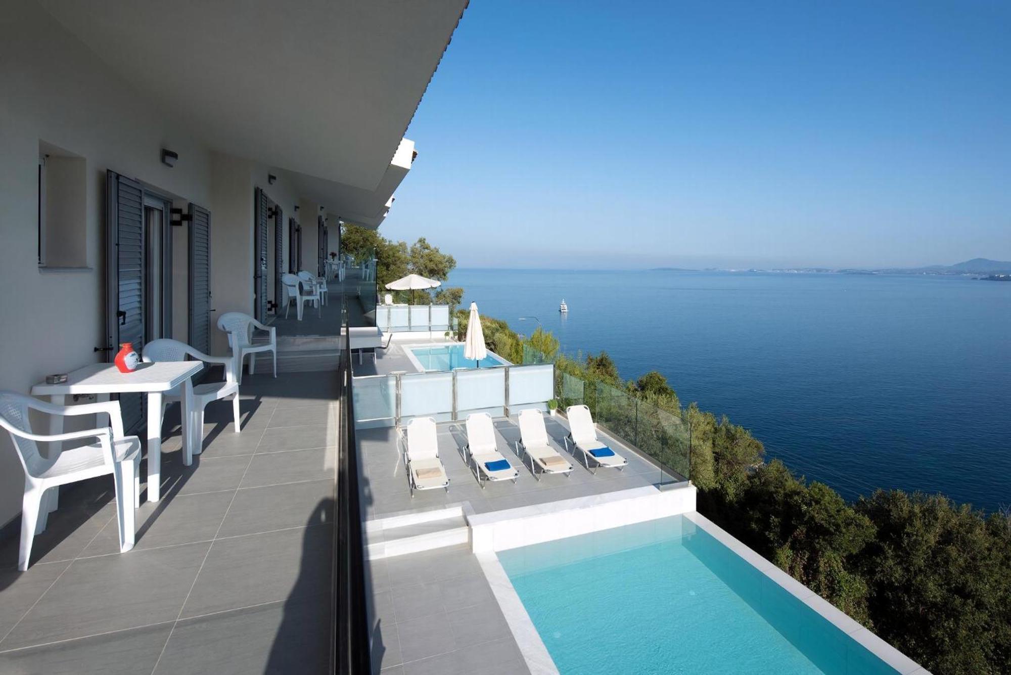 Thea Pyrgi: Seaside Serenity With Private Pool * Pyrgi (Corfu)