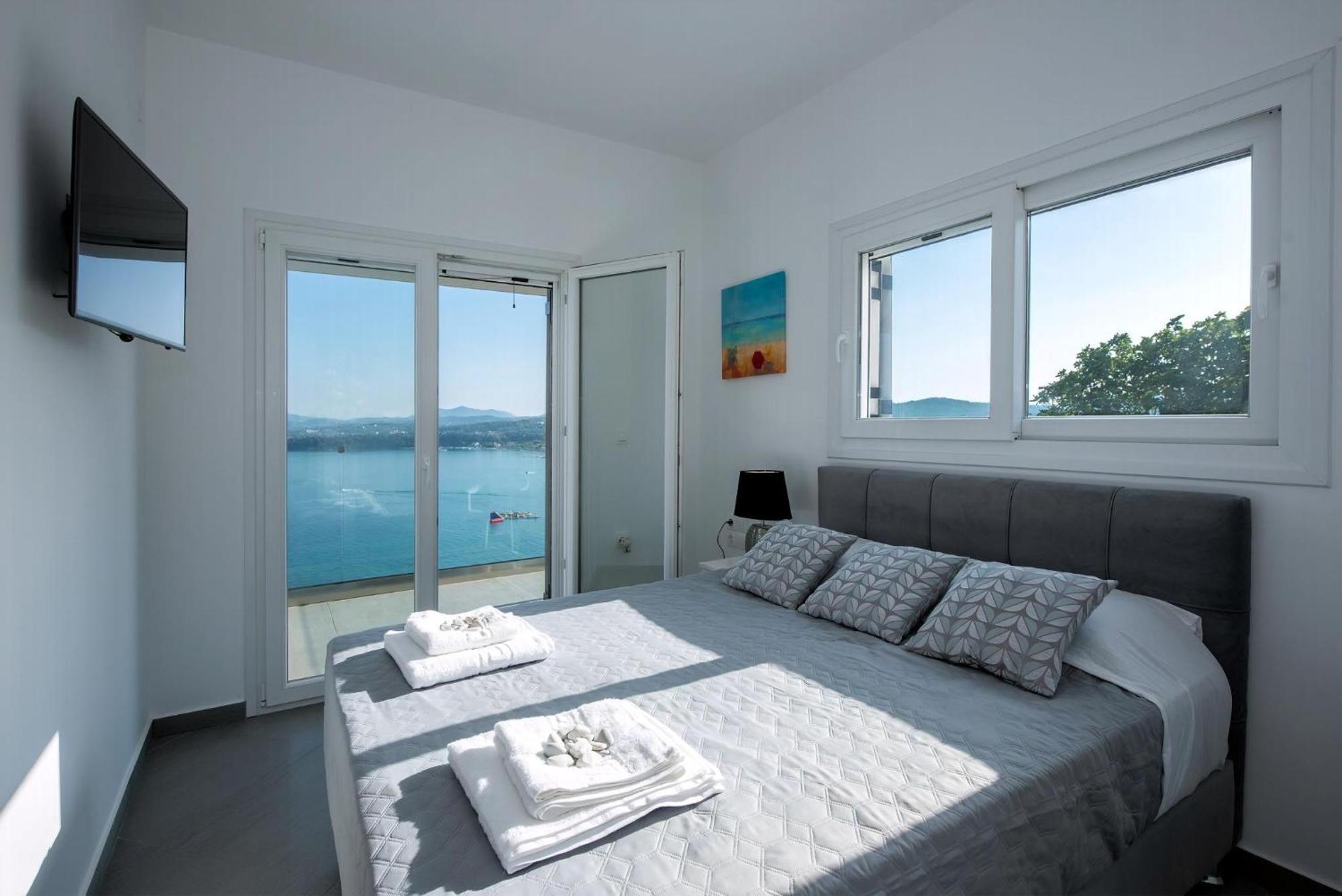 Thea Pyrgi: Seaside Serenity With Private Pool Pyrgi (Corfu)