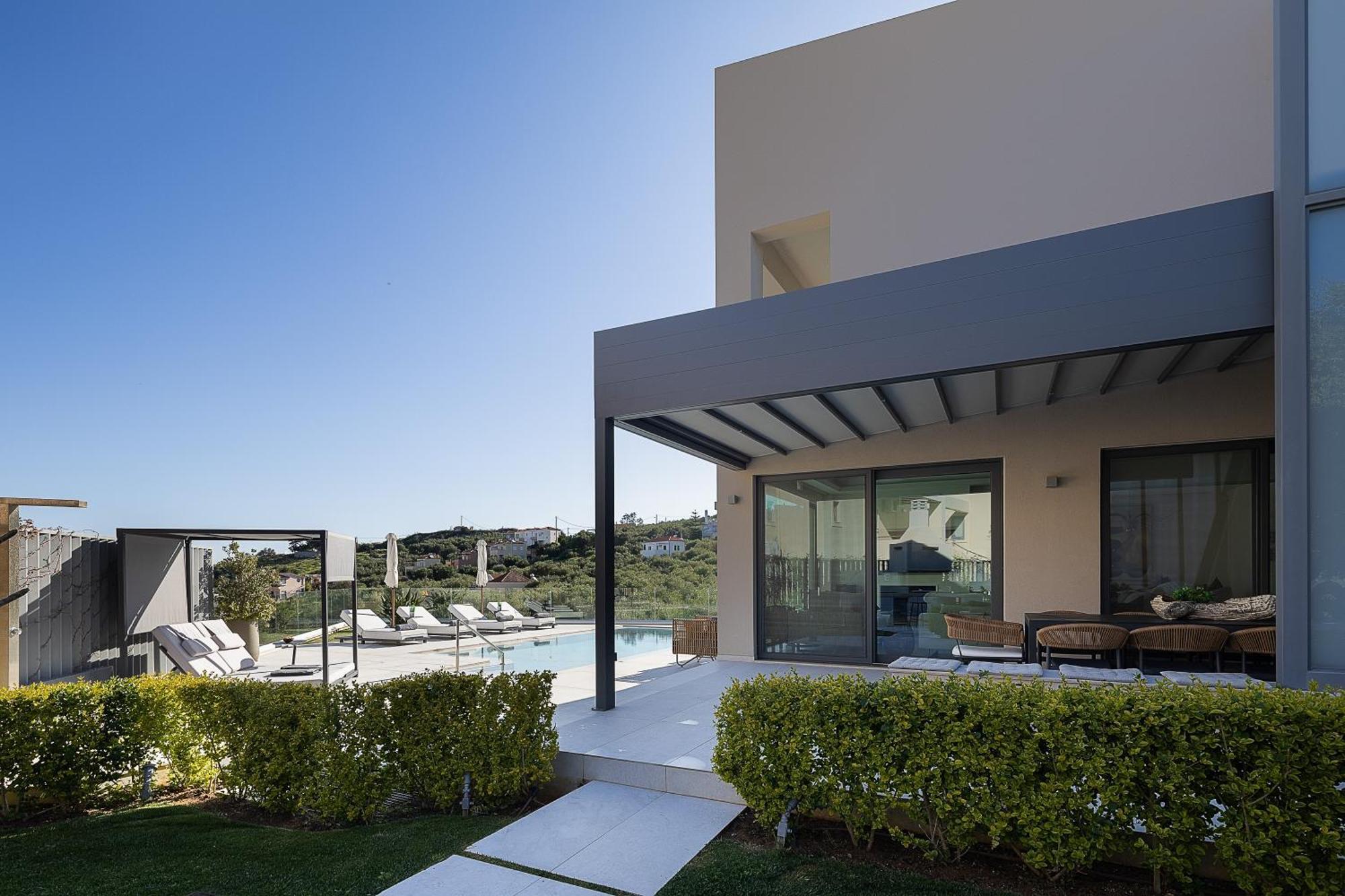 Royal Bird Private Villa *