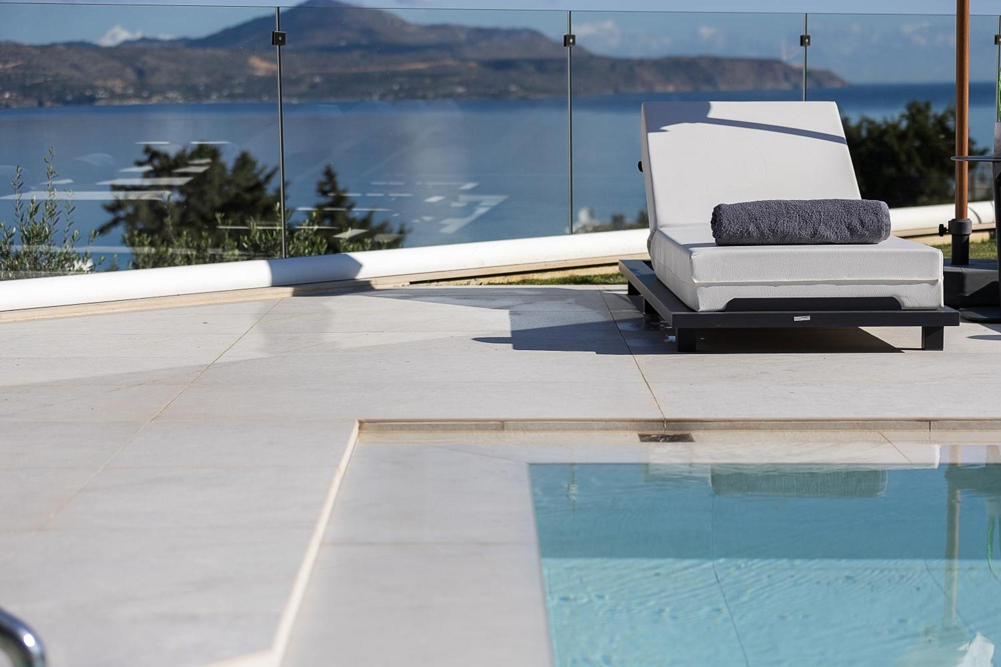 Royal Bird Private Villa *
